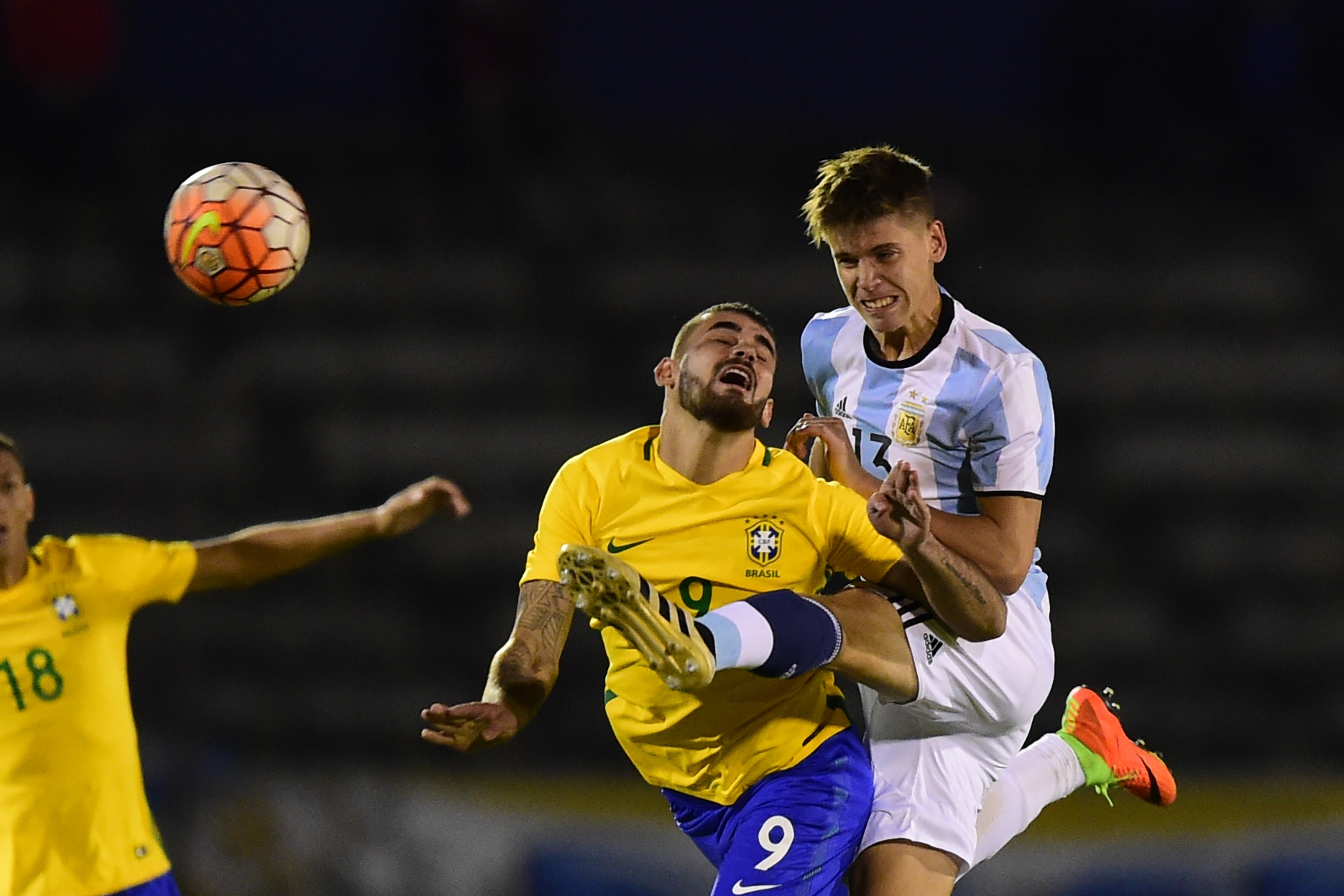 U20 Argentina sang Viet Nam du dau anh 1