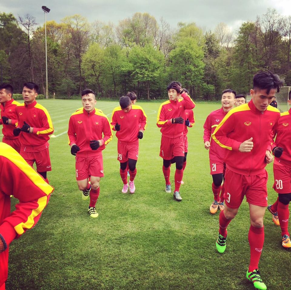 U20 Viet Nam tap huan o Duc anh 2