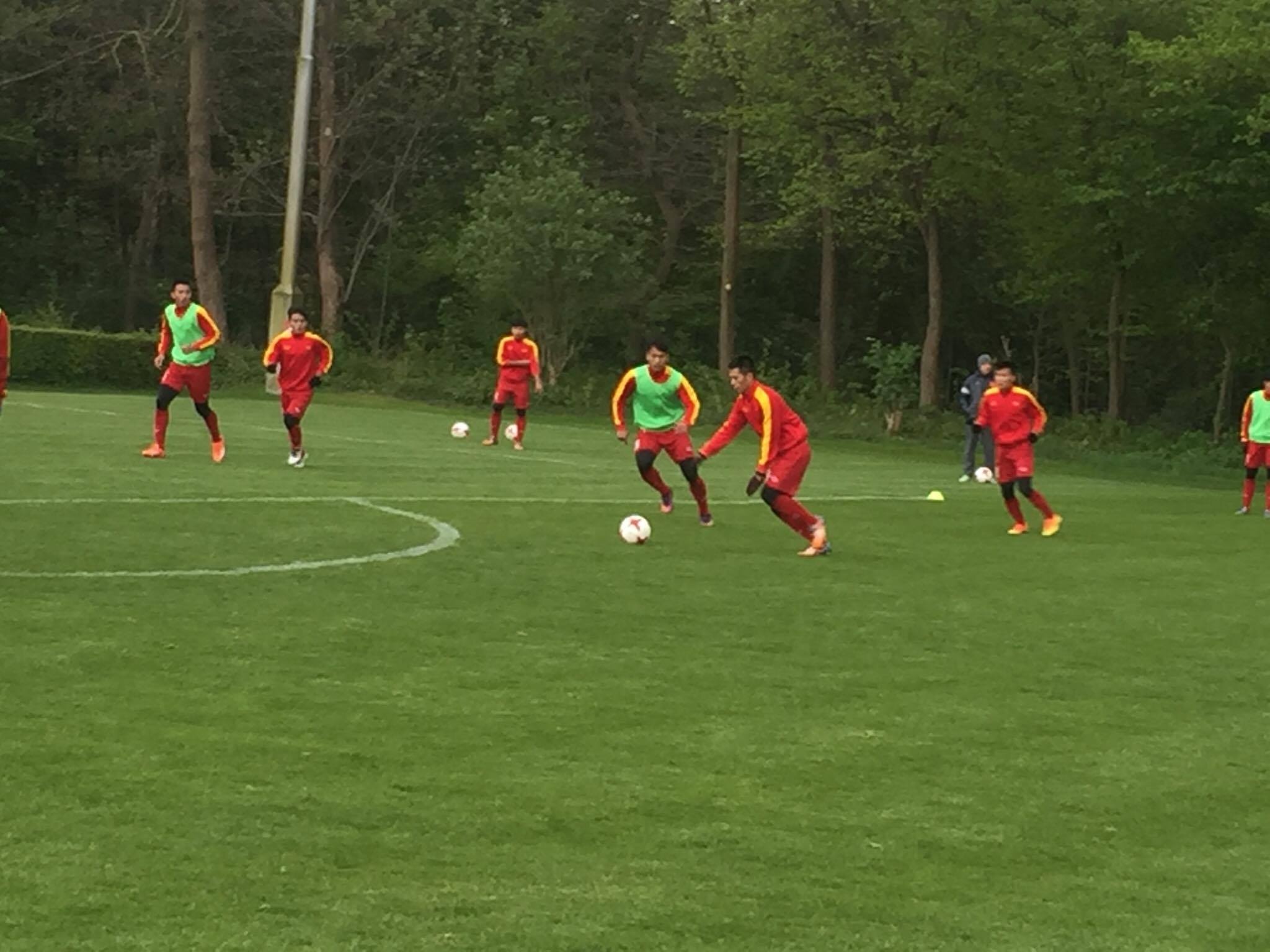 U20 Viet Nam tap huan o Duc anh 1