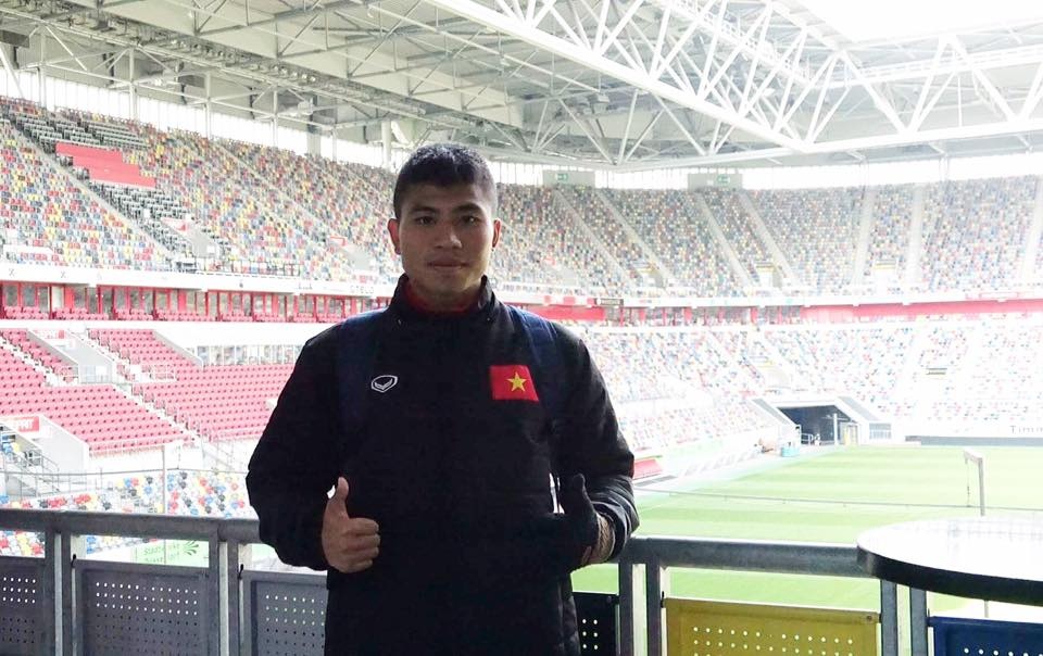 U20 Viet Nam tan mat chung kien tran dau o Bundesliga hinh anh