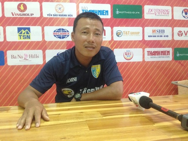 HLV Thanh Hóa dọa cắt gân cầu thủ ảnh 2 HLV Thanh Hoa doa cat gan cau thu anh 2