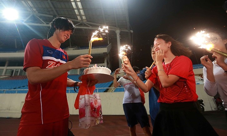 Tuan Anh don sinh nhat som truoc tran gap U20 Argentina hinh anh