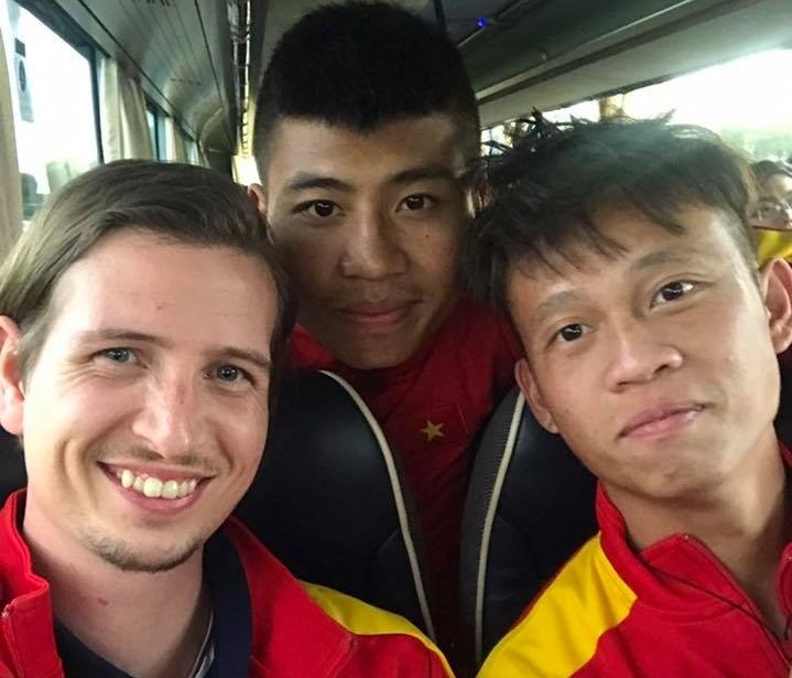 Tien dao HAGL ghi ban, U20 Viet Nam cam hoa U20 Vanuatu hinh anh