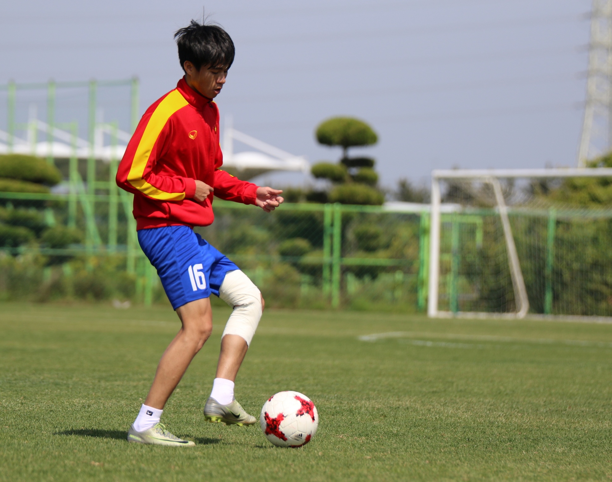 Phan Thanh Hau bi loai U20 Viet Nam anh 3