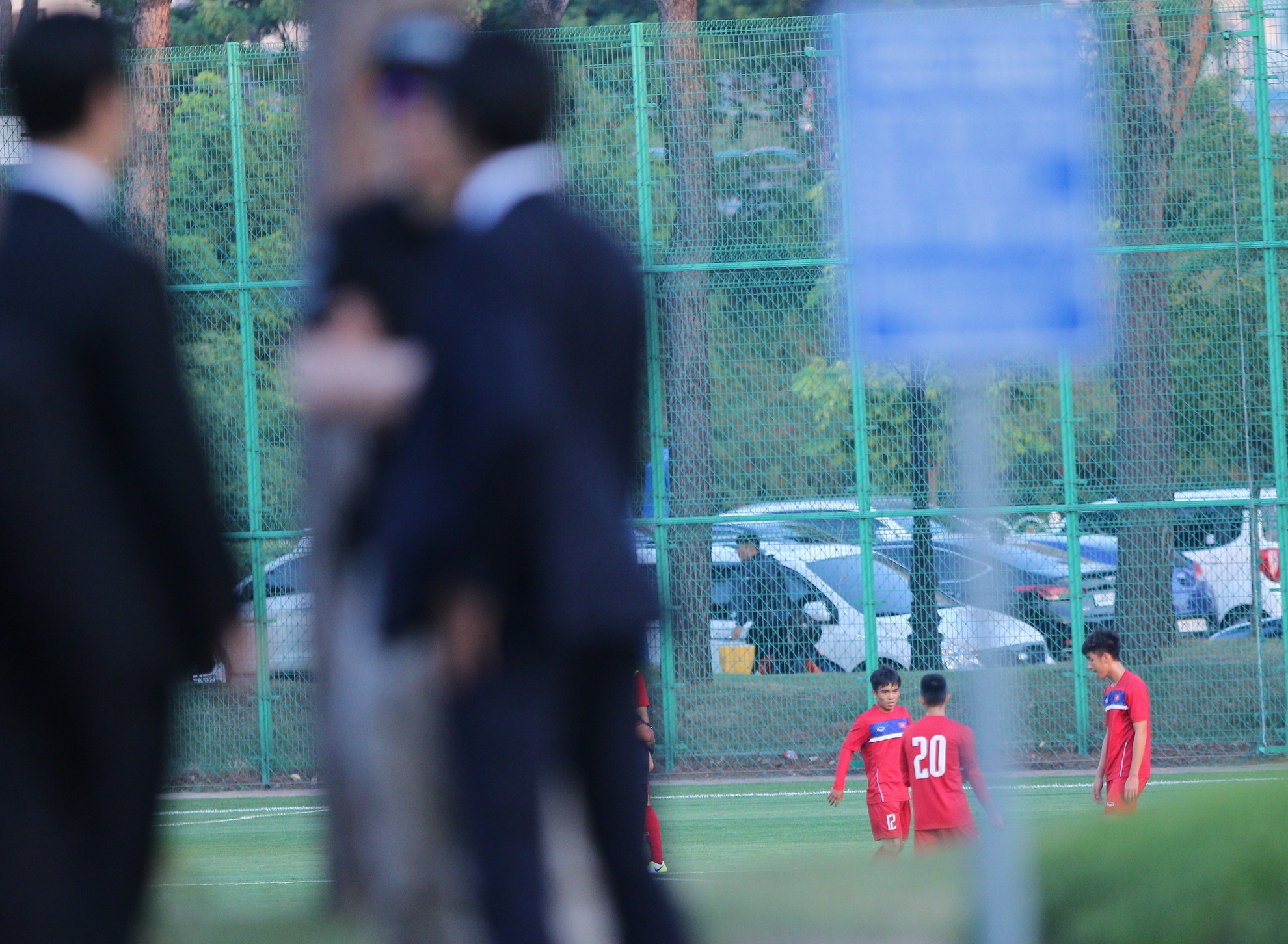 U20 Viet nam duoc bao ve nghiem ngat, anh 2