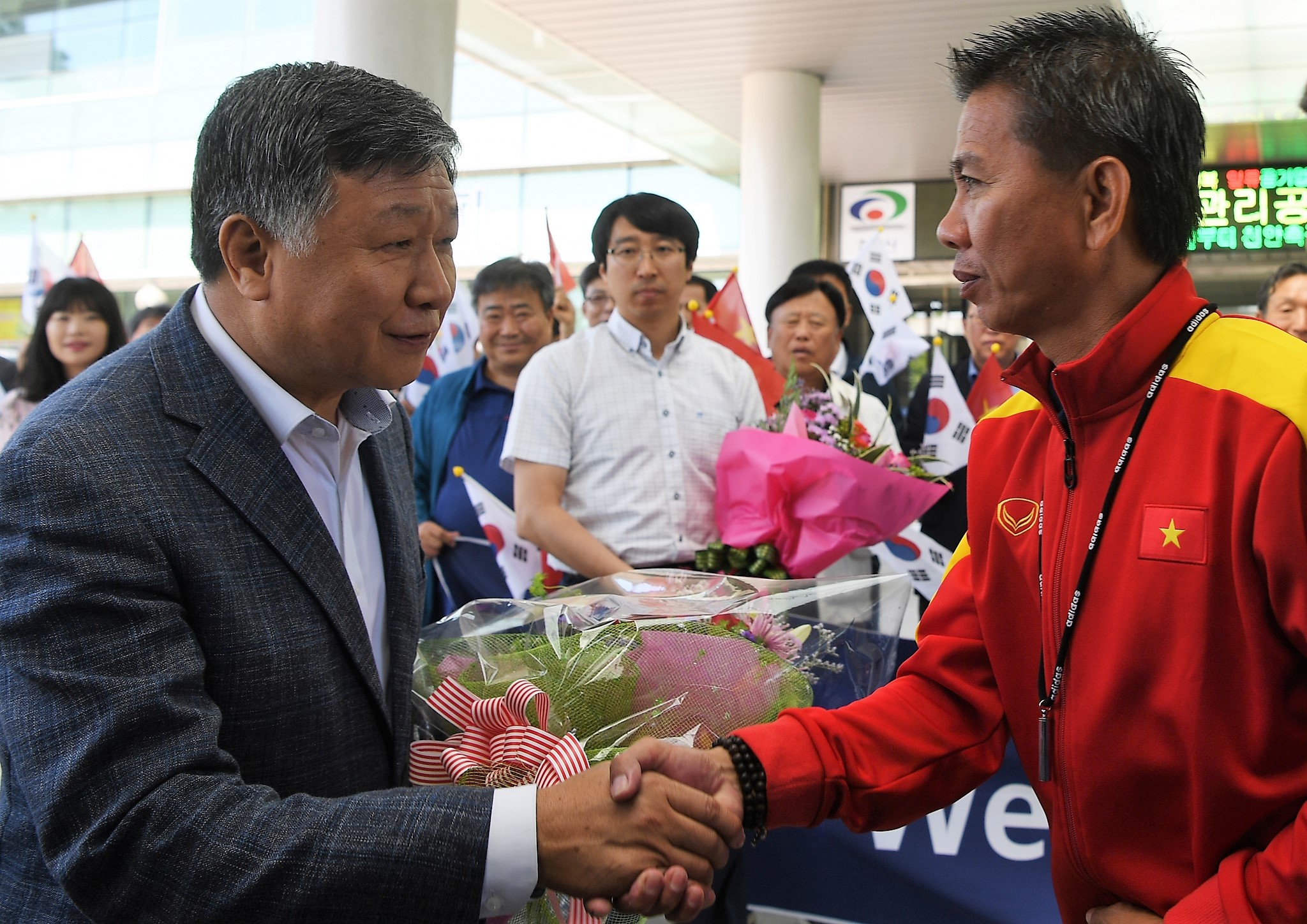 U20 Viet Nam thi sut bong trung xa anh 1