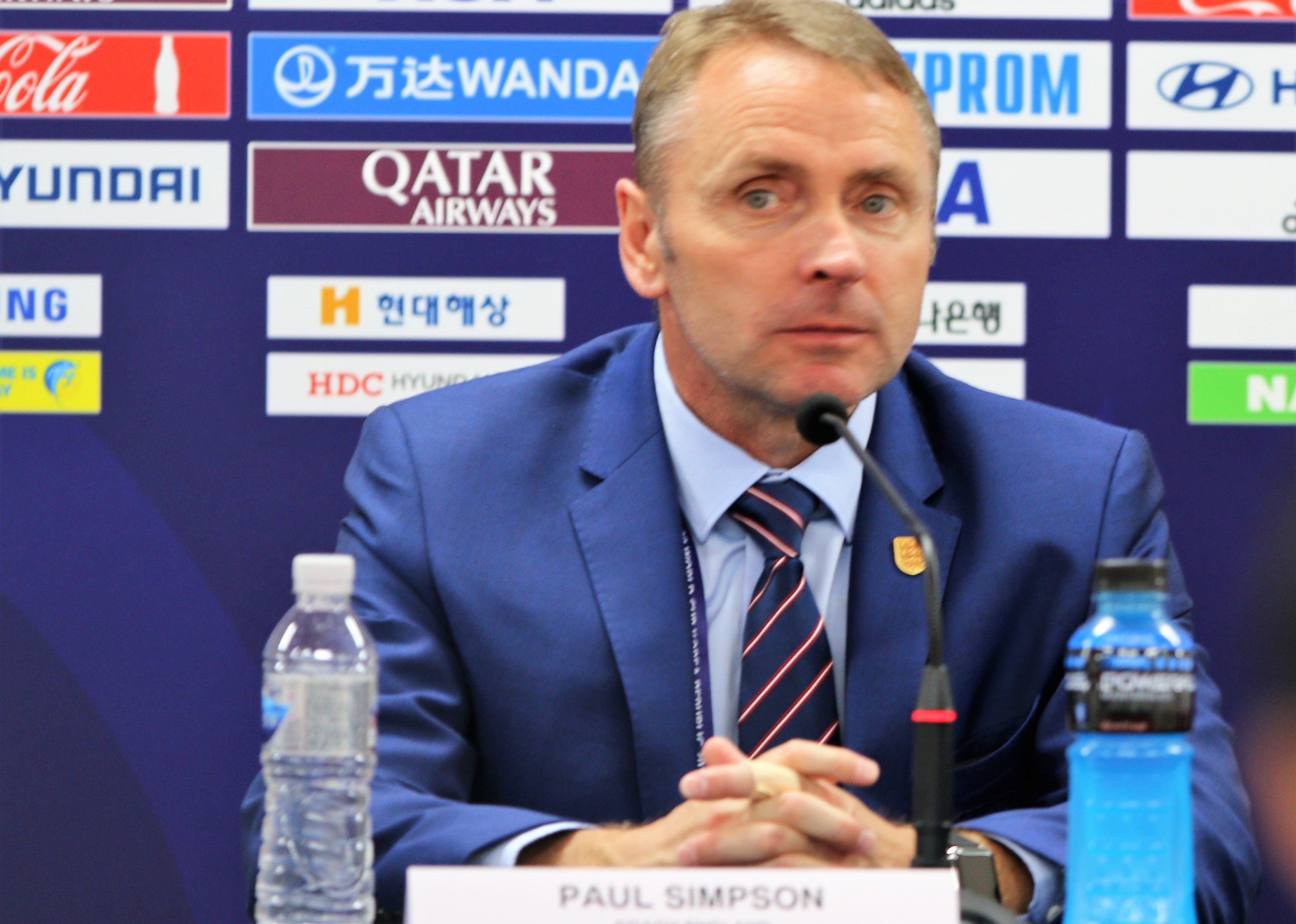 Thang U20 Argentina 3-0, HLV U20 Anh het loi khen ngoi hoc tro hinh anh