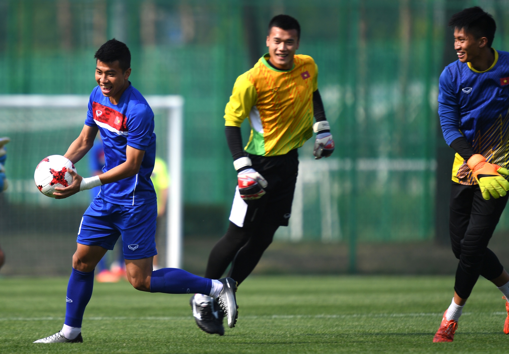 U20 Viet Nam vs U20 Phap, anh 5