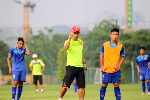 U15 Viet Nam so tai voi Indonesia, Dai Loan o giai U15 Quoc te hinh anh