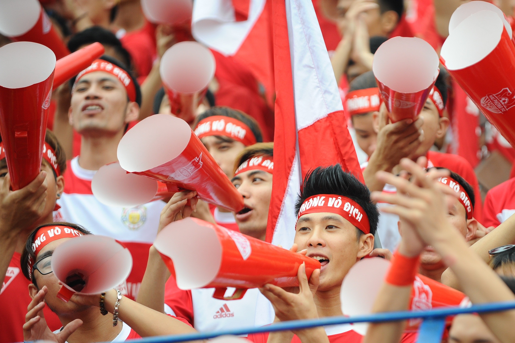 CDV Hai Phong ly giai vi sao co vu Long An tren san Lach Tray hinh anh