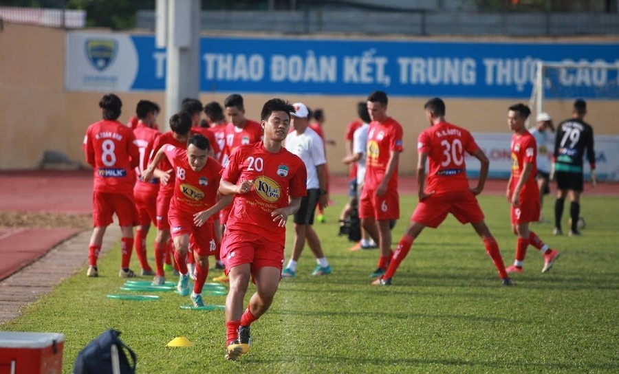 HAGL gap kho khan chong chat truoc Thanh Hoa anh 5