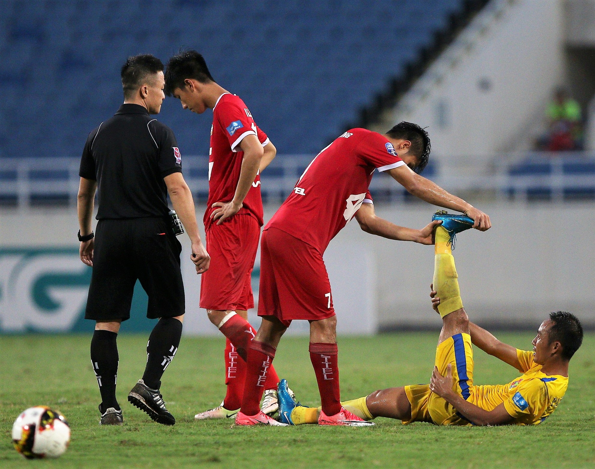 Trong dai ghi ban anh 10