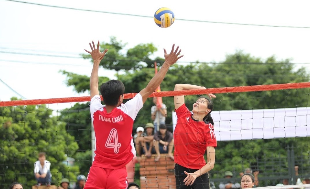 Hoa khoi Kim Hue, Linh Chi so tai voi 'trai lang' o Hai Duong hinh anh