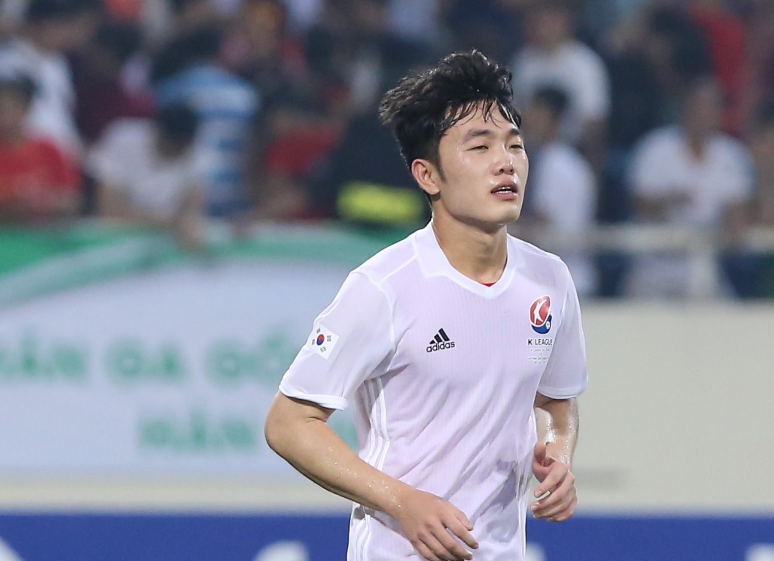 Dan anh Han Quoc hanh phuc khi so huu ao dau Xuan Truong hinh anh