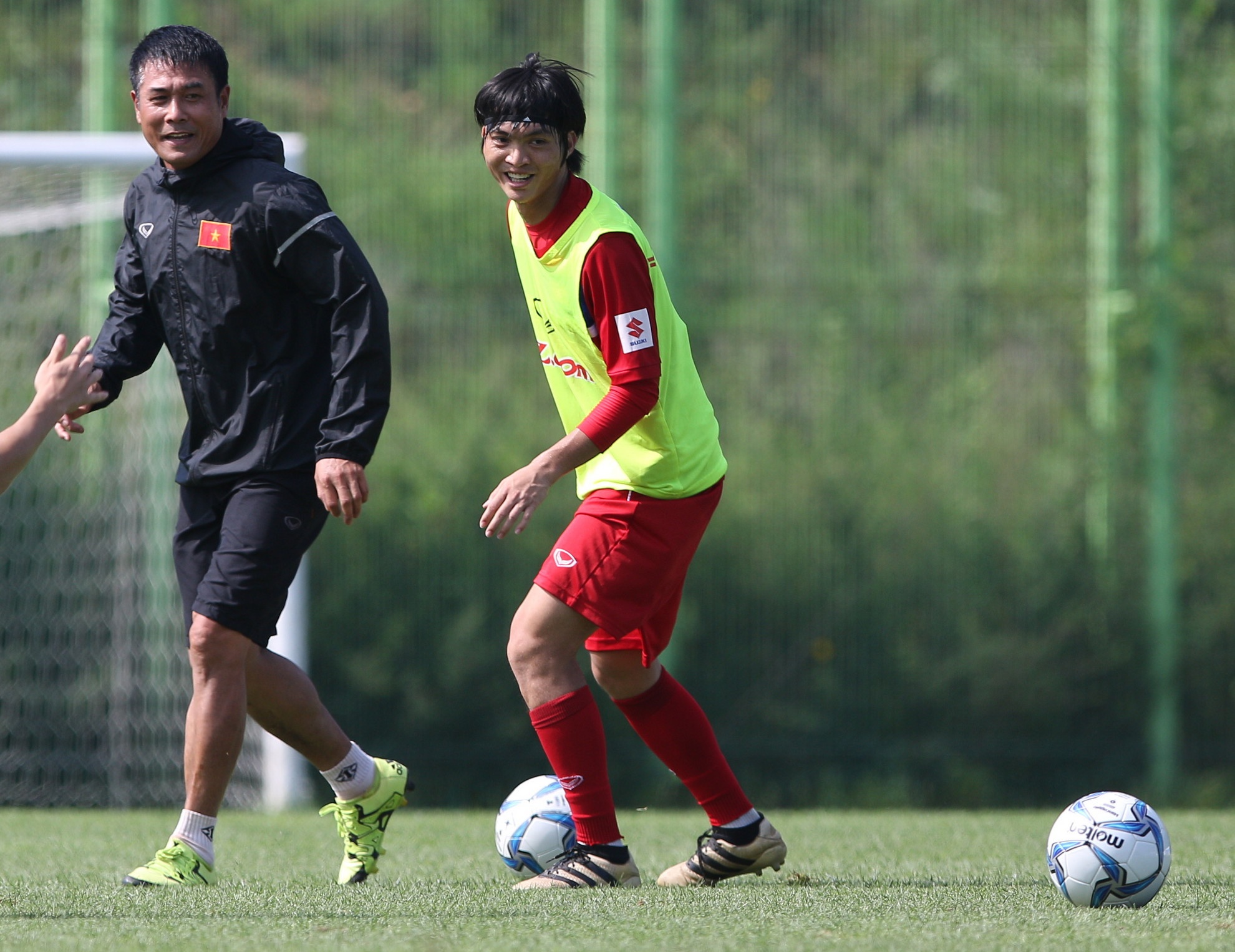 Tuan Anh bi HLV Huu Thang 'xau kim' trong buoi tap o Han Quoc hinh anh