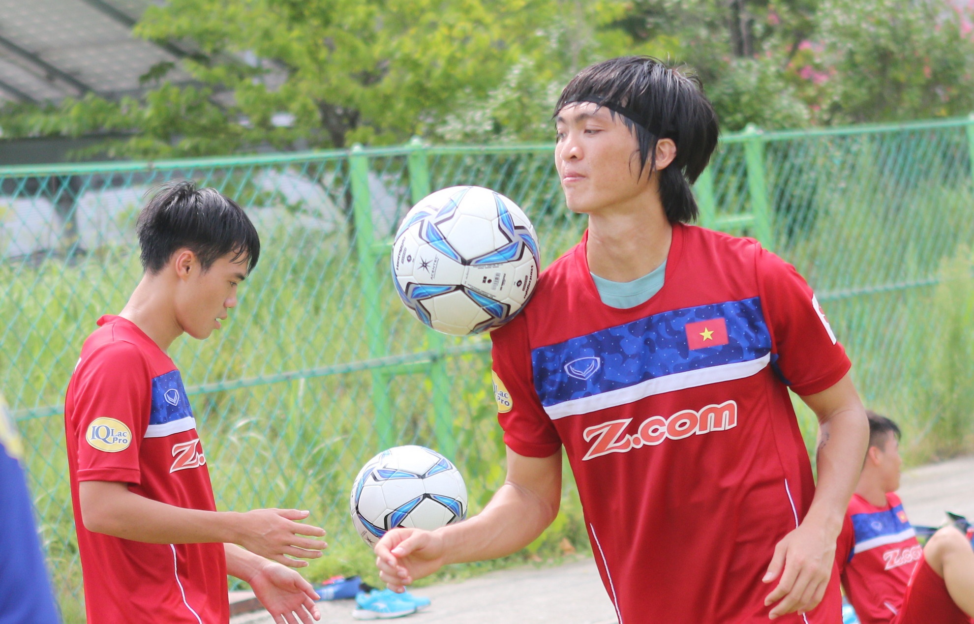 Tuan Anh tang bong ngau hung, Cong Phuong bi knock-out tren san tap hinh anh