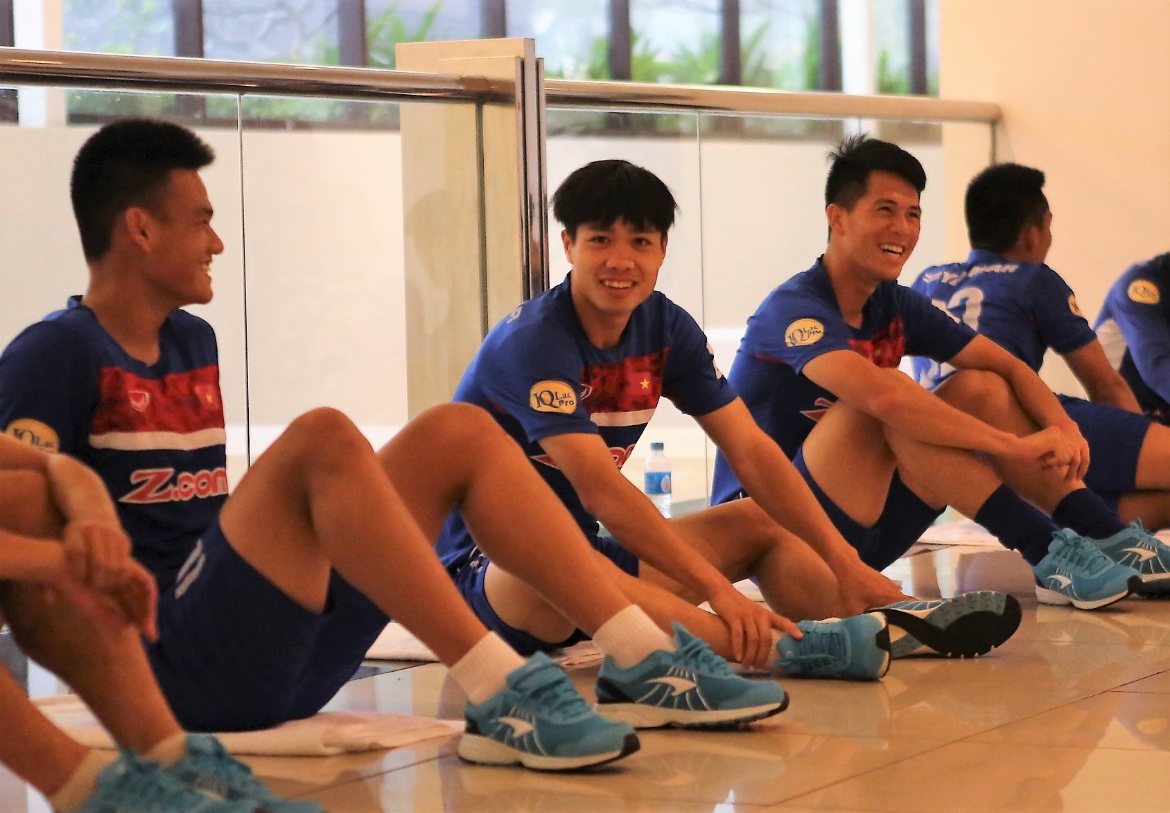 U22 Viet Nam tap o hanh lang anh 2