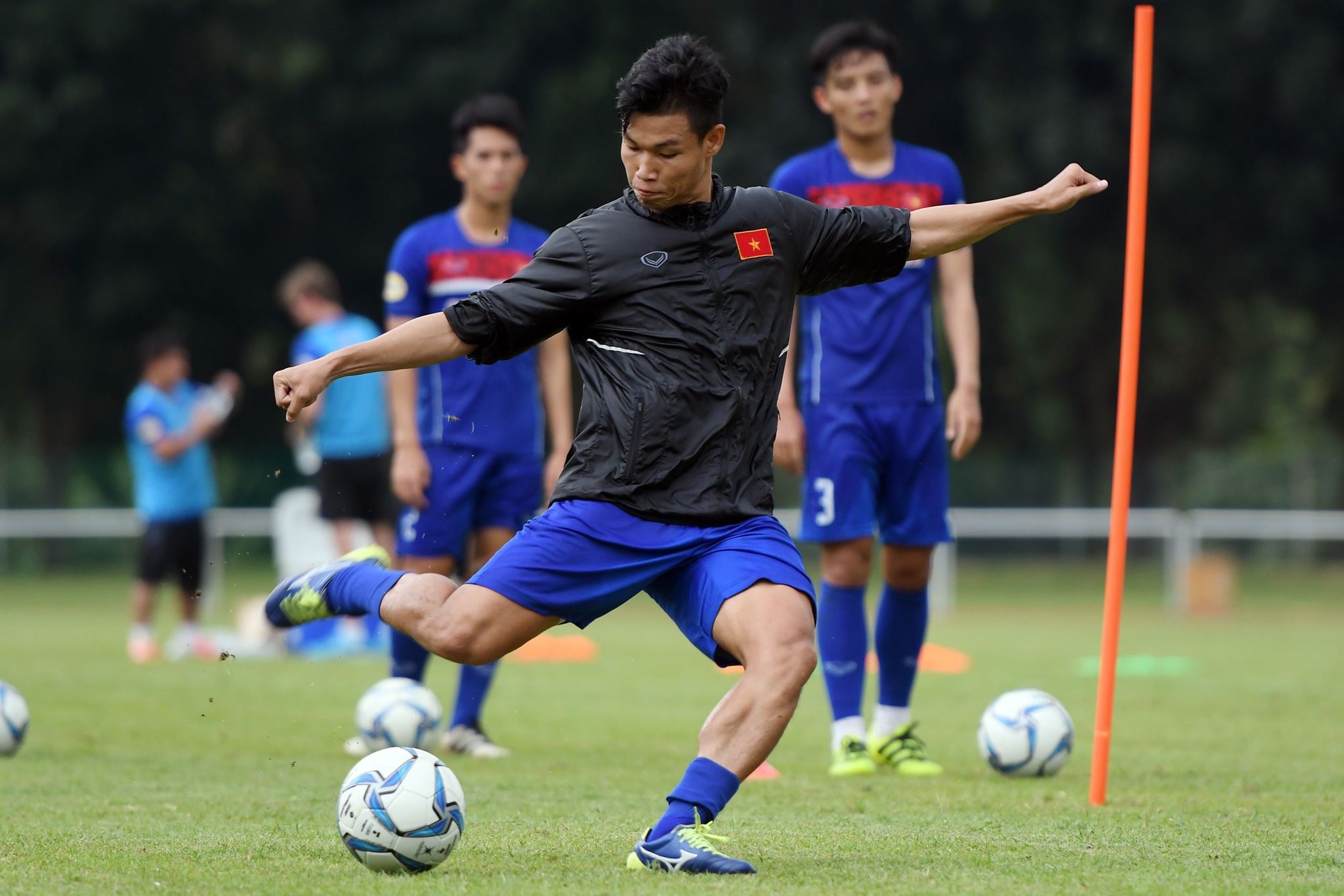 U22 Việt Nam tập dứt điểm ở Malaysia, ảnh 7 U22 Viet Nam tap dut diem o Malaysia, anh 7