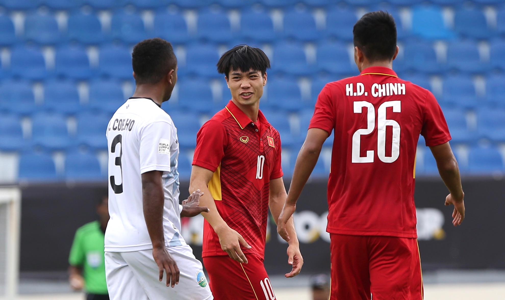 Xuan Truong Cong Phuong bao ve Van Toan, anh 6