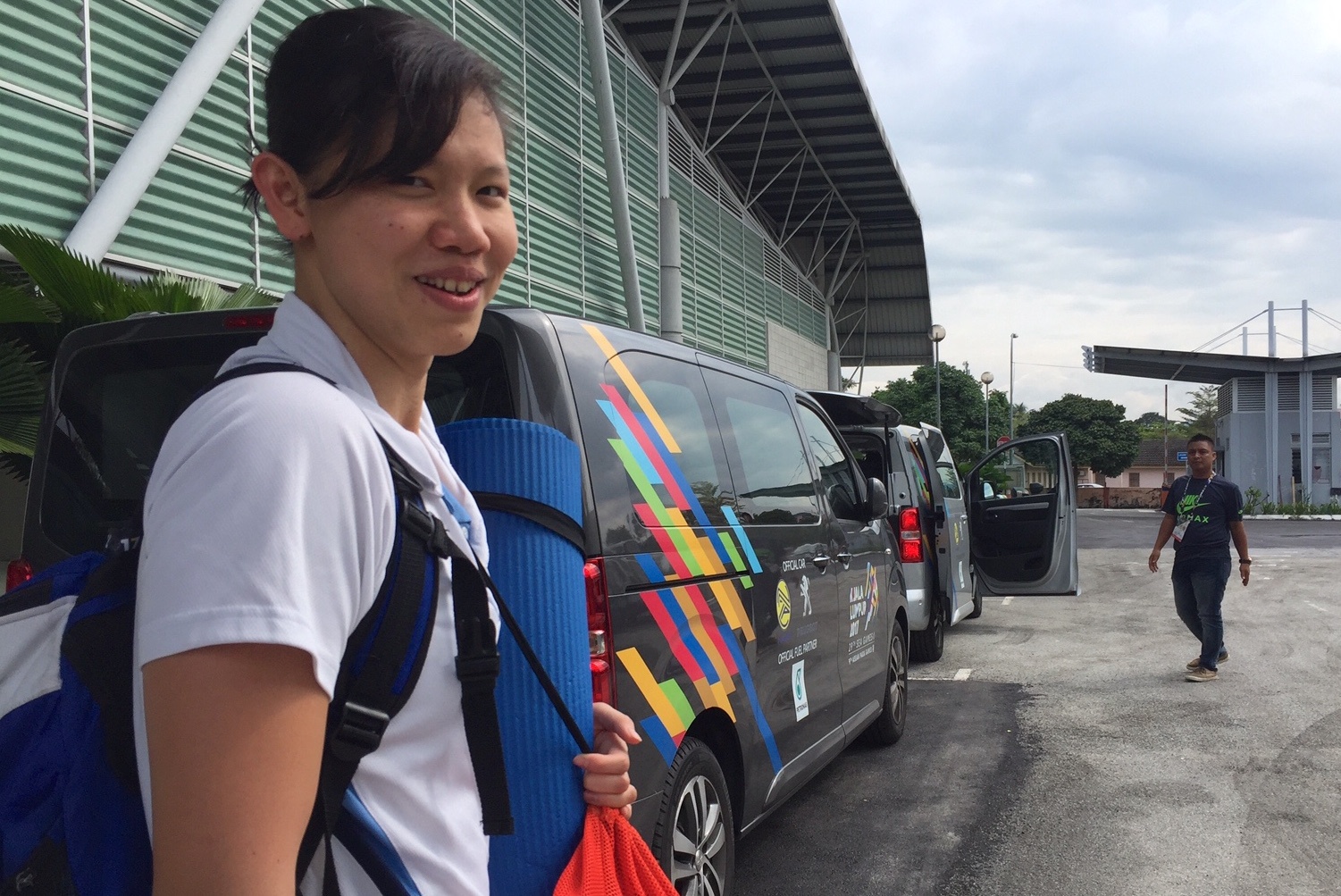 Anh Vien va dong doi vuot kho tap boi o Malaysia hinh anh