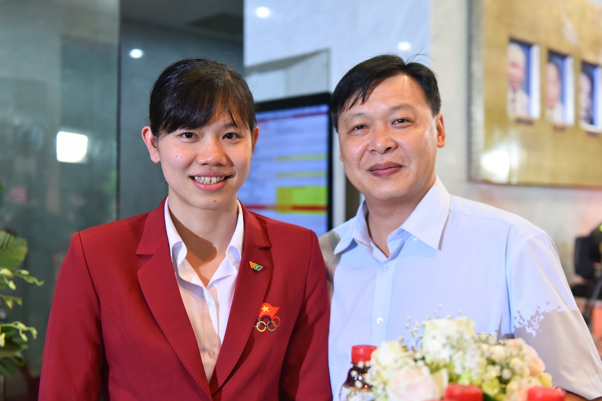 Anh Vien nhan giai Nhan vat an tuong cua nam tai VTV Awards hinh anh