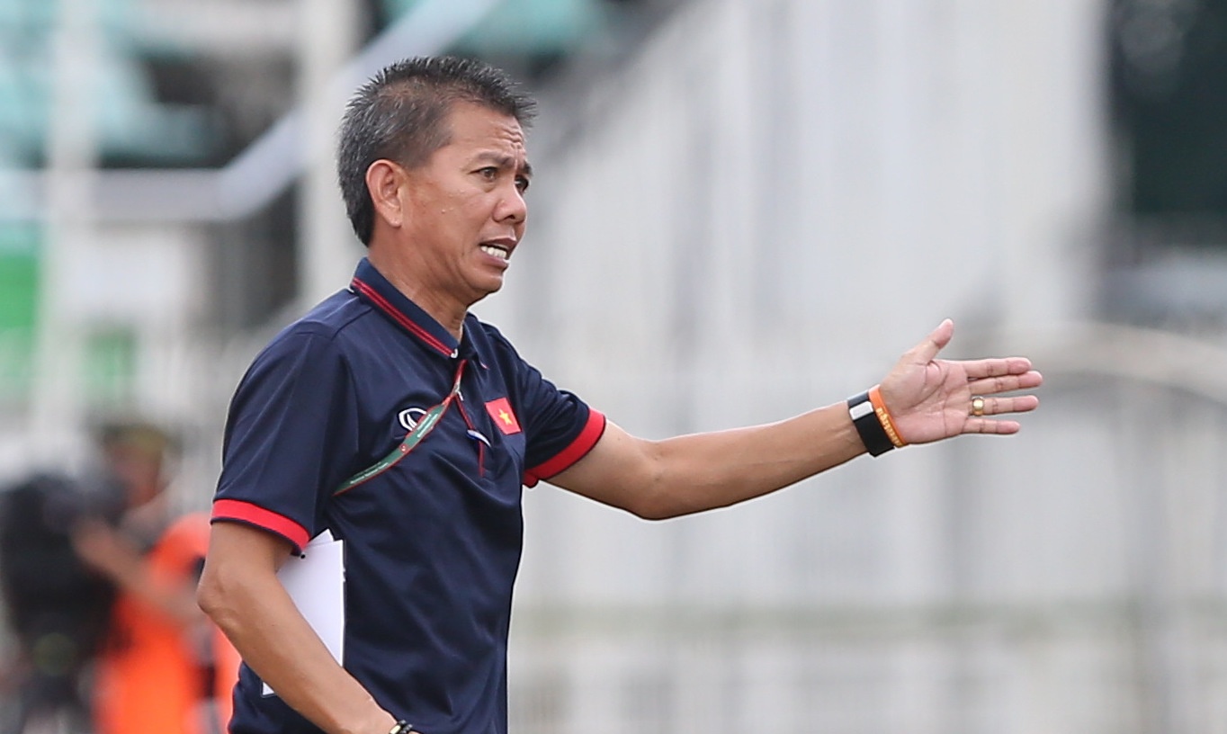 HLV Hoang Anh Tuan muon nghe truc tiep bau Duc nhan xet ve minh hinh anh