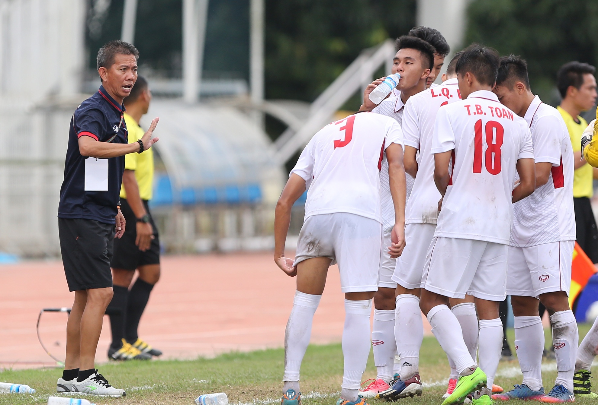U18 Viet Nam thang dam U18 Indonesia, anh 1