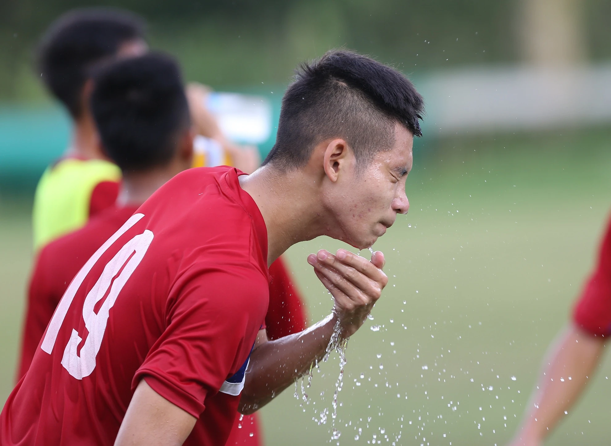 U18 Viet Nam tap sut luan luu, anh 11