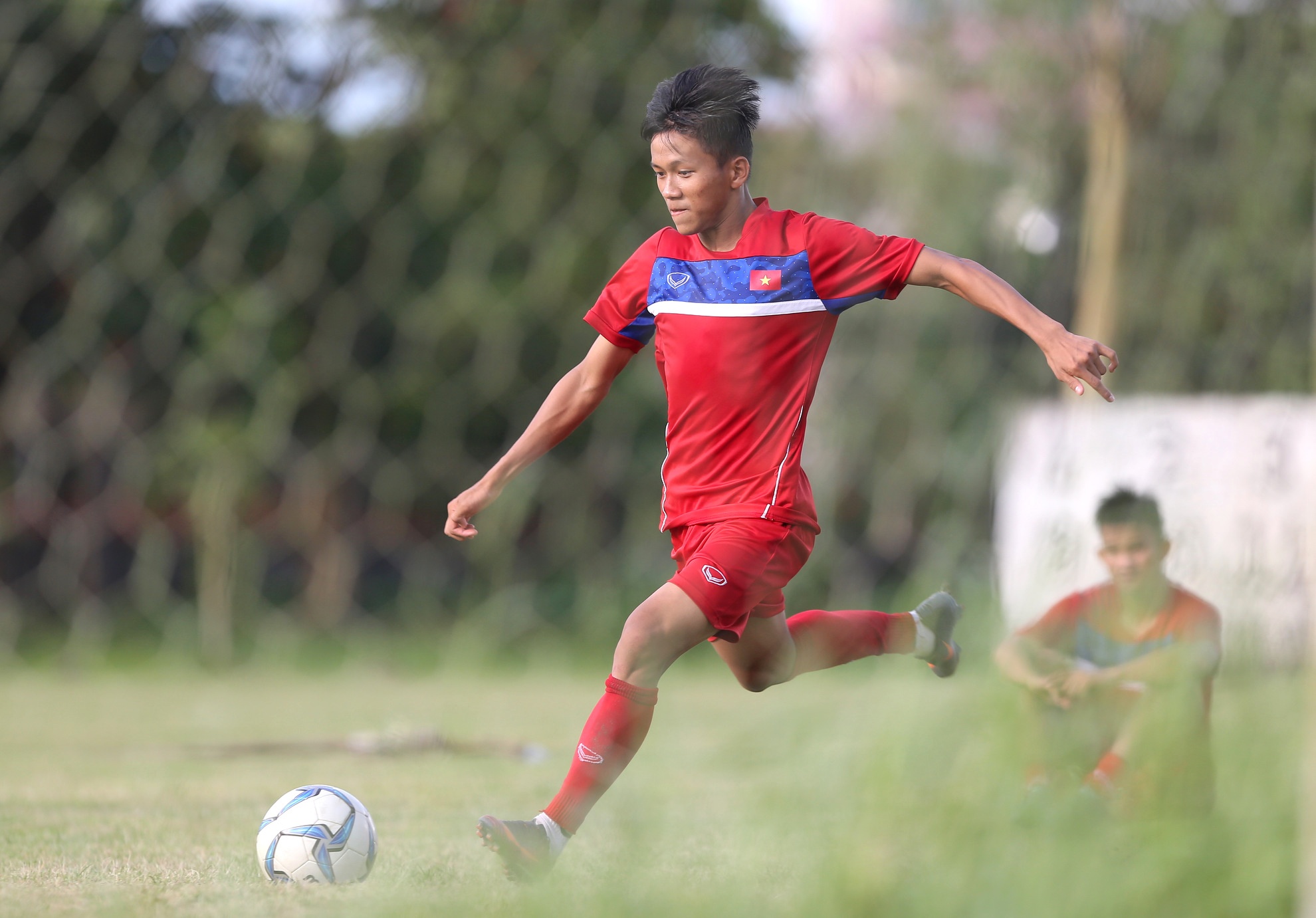 U18 Viet Nam tap sut luan luu, anh 7