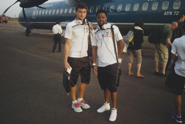 Dang Van Lam tung nhieu lan lao voi cac anh anh 2