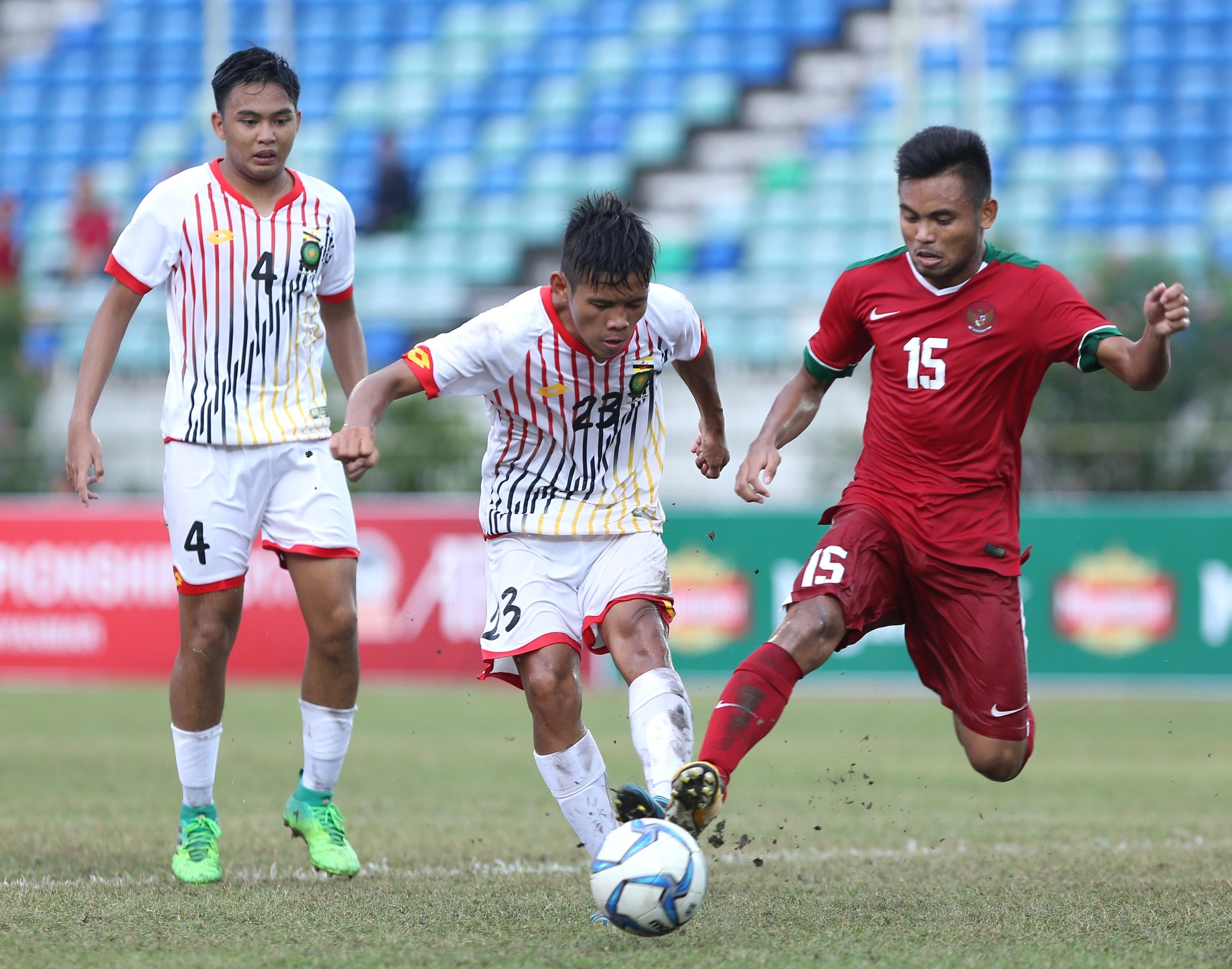 U18 Indonesia thang dam U18 Brunei, anh 1