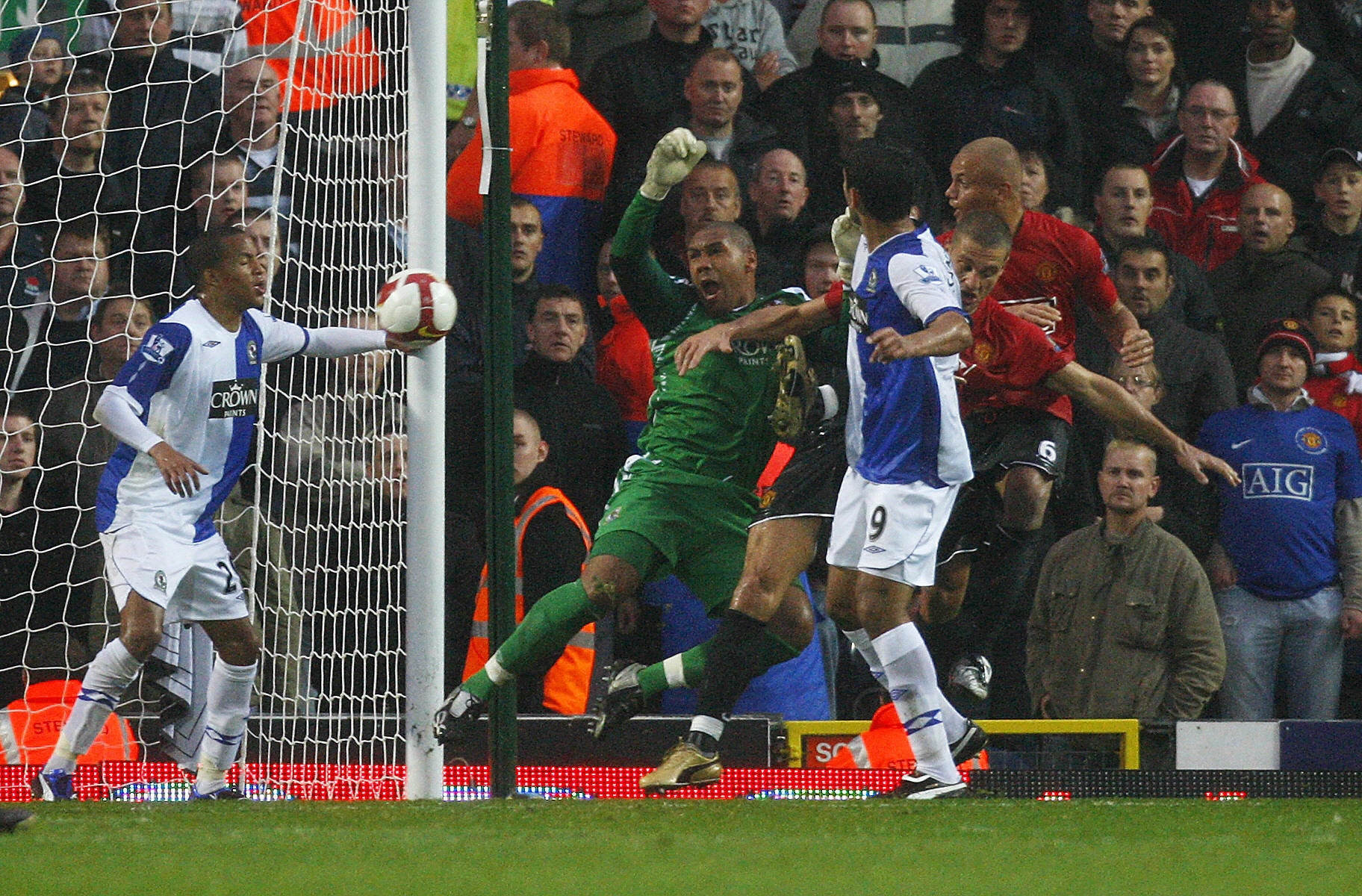 Jason Brown là ai ở U19 Việt Nam, ảnh 2 Jason Brown la ai o U19 Viet Nam, anh 2