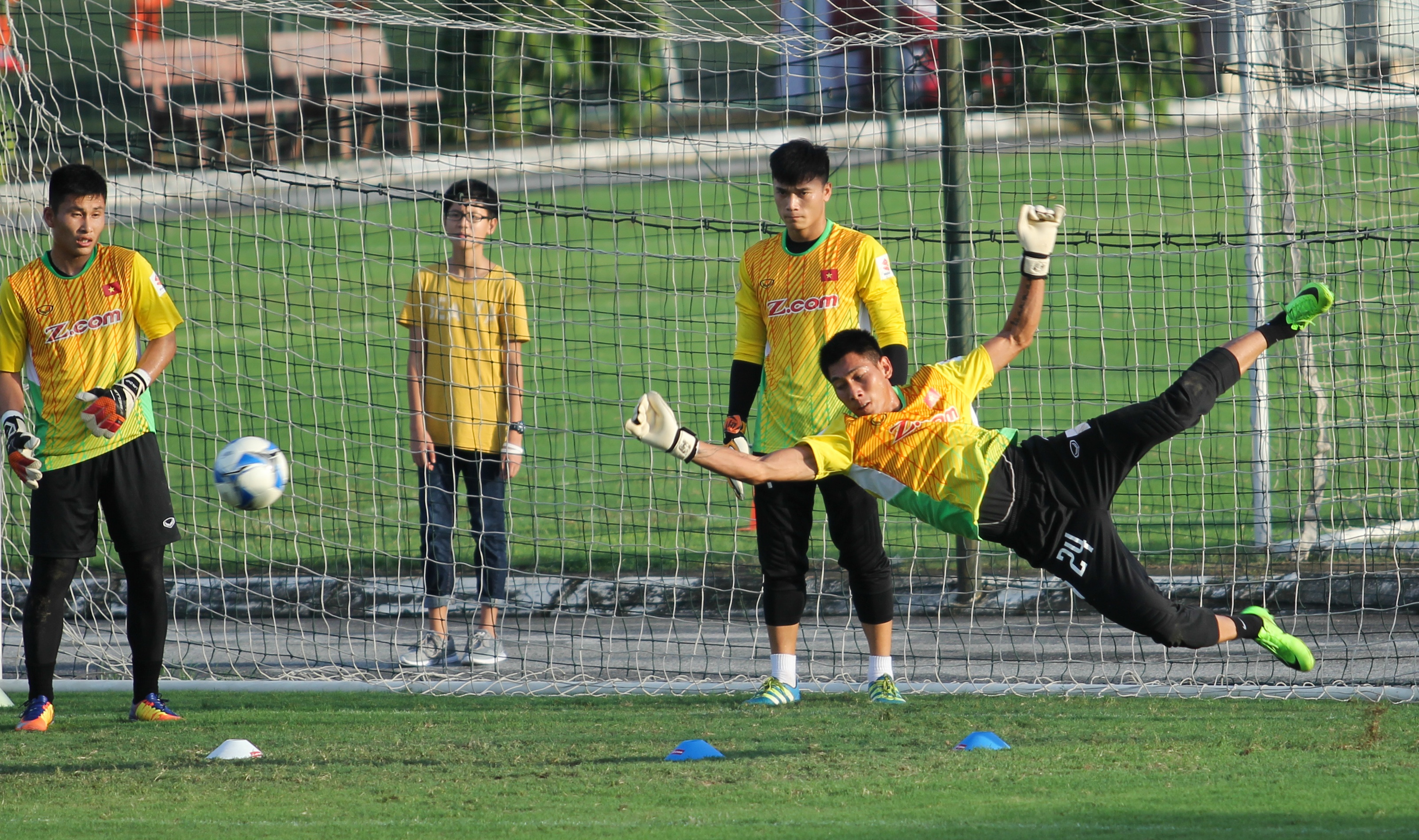 Jason Brown khoe bang 2 thu mon Viet, anh 6