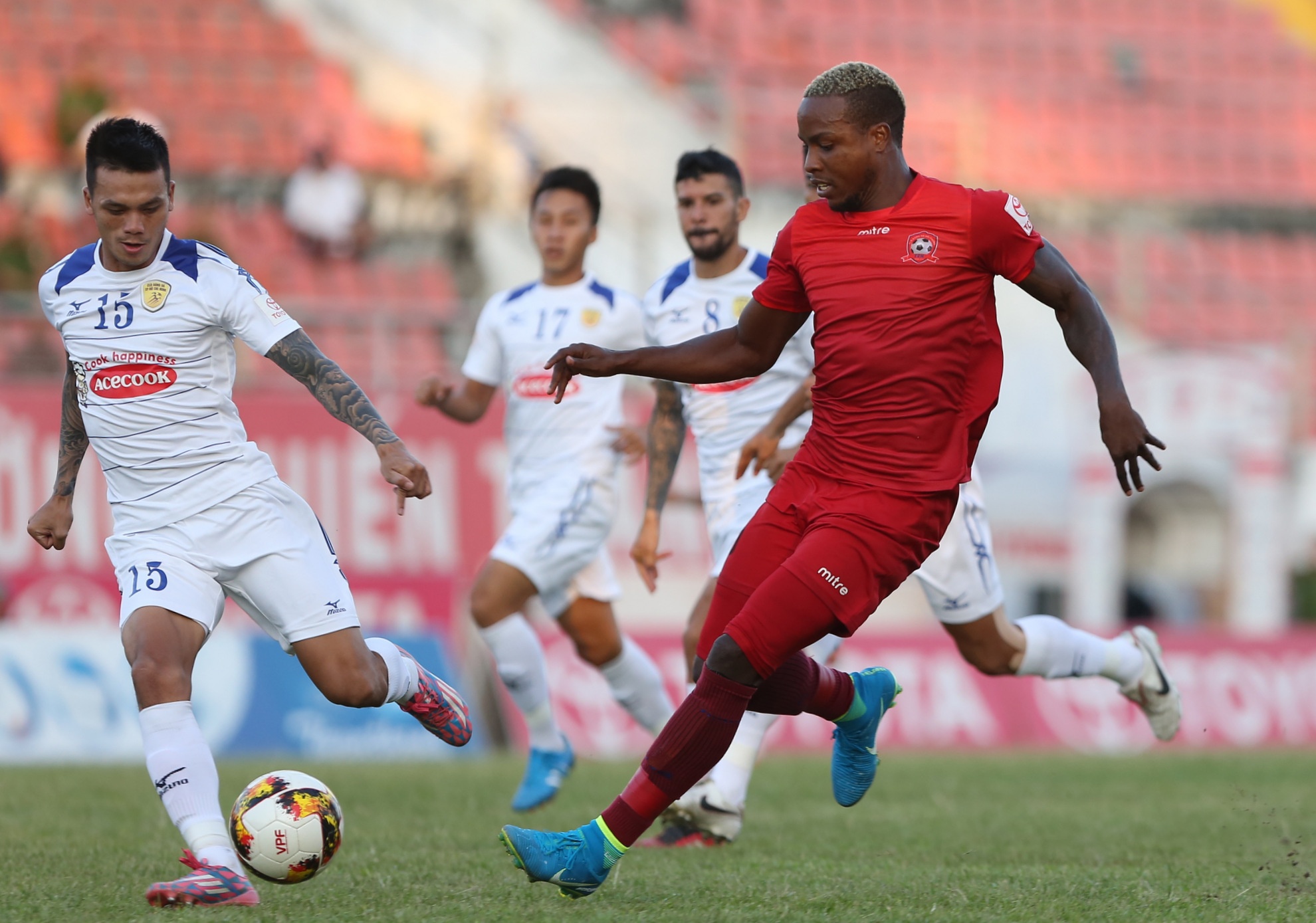 CLB HAi Phong vs TP HCM, anh 9