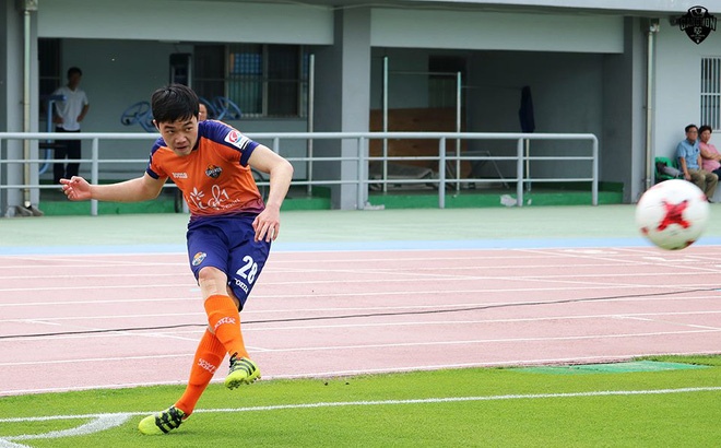 Xuan Truong da chinh, Gangwon FC thua dam o R.League hinh anh