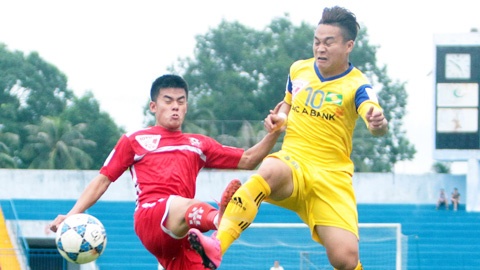 HLV SLNA phan nan ve trong tai o tran thua Hai Phong hinh anh