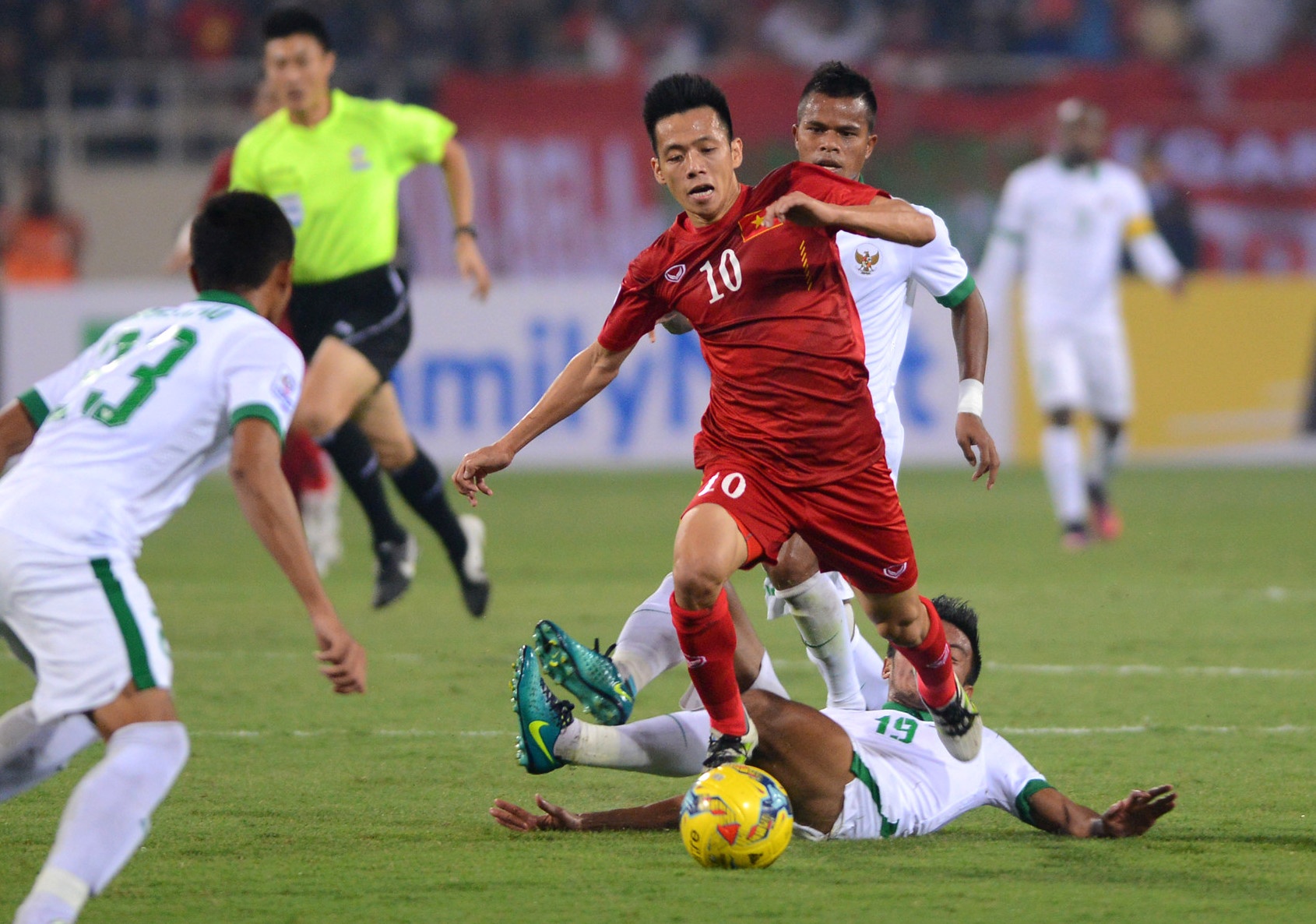 Van Quyet: 'HLV Park Hang-seo la nguoi vui ve, hoa dong' hinh anh