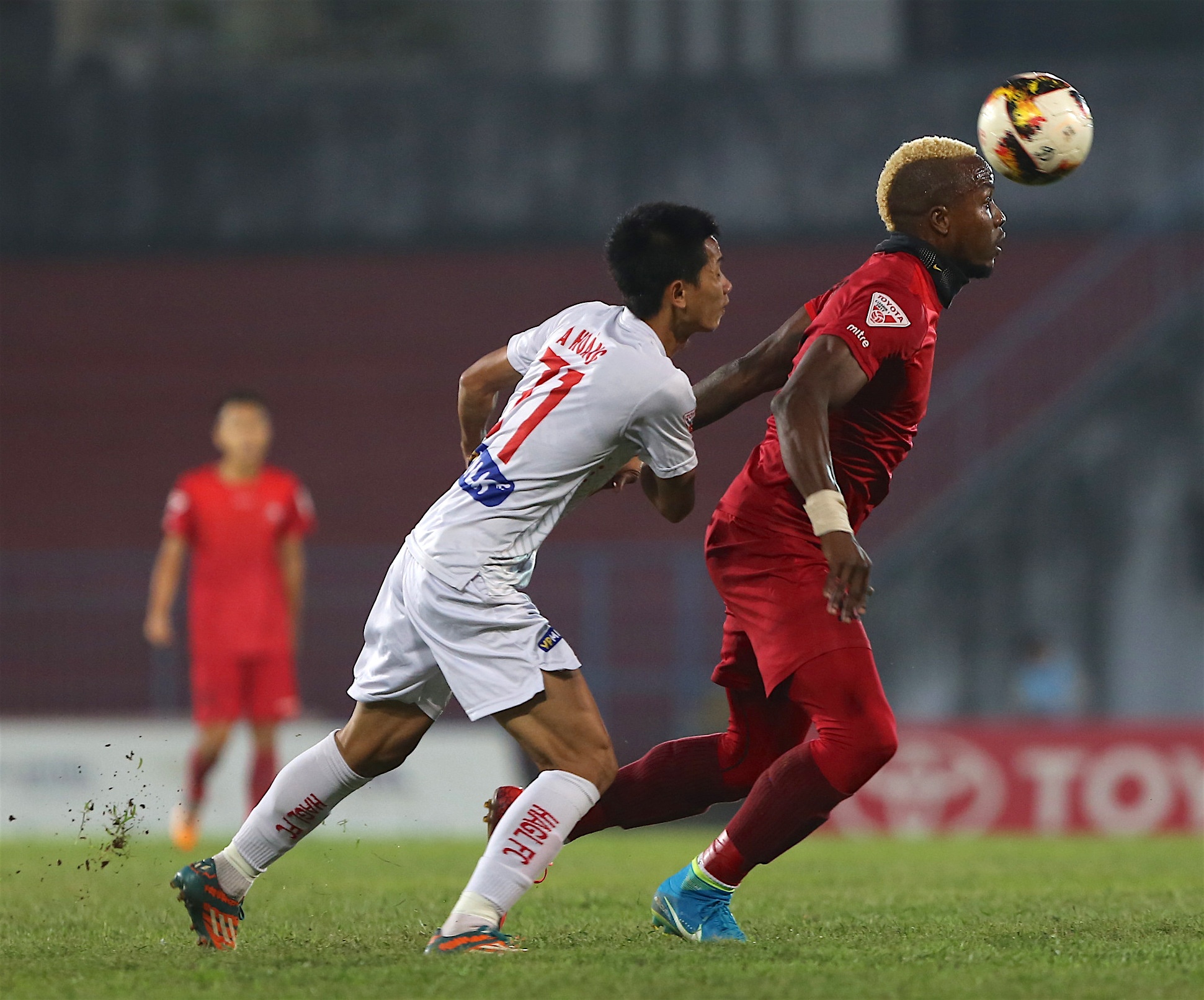 HAGL de cu 2 cau thu len tuyen anh 1