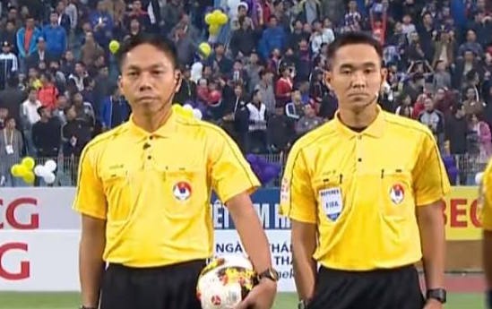 Trong tai dieu khien tran CLB Ha Noi vs Quang Nam bi bat o Thai Lan hinh anh