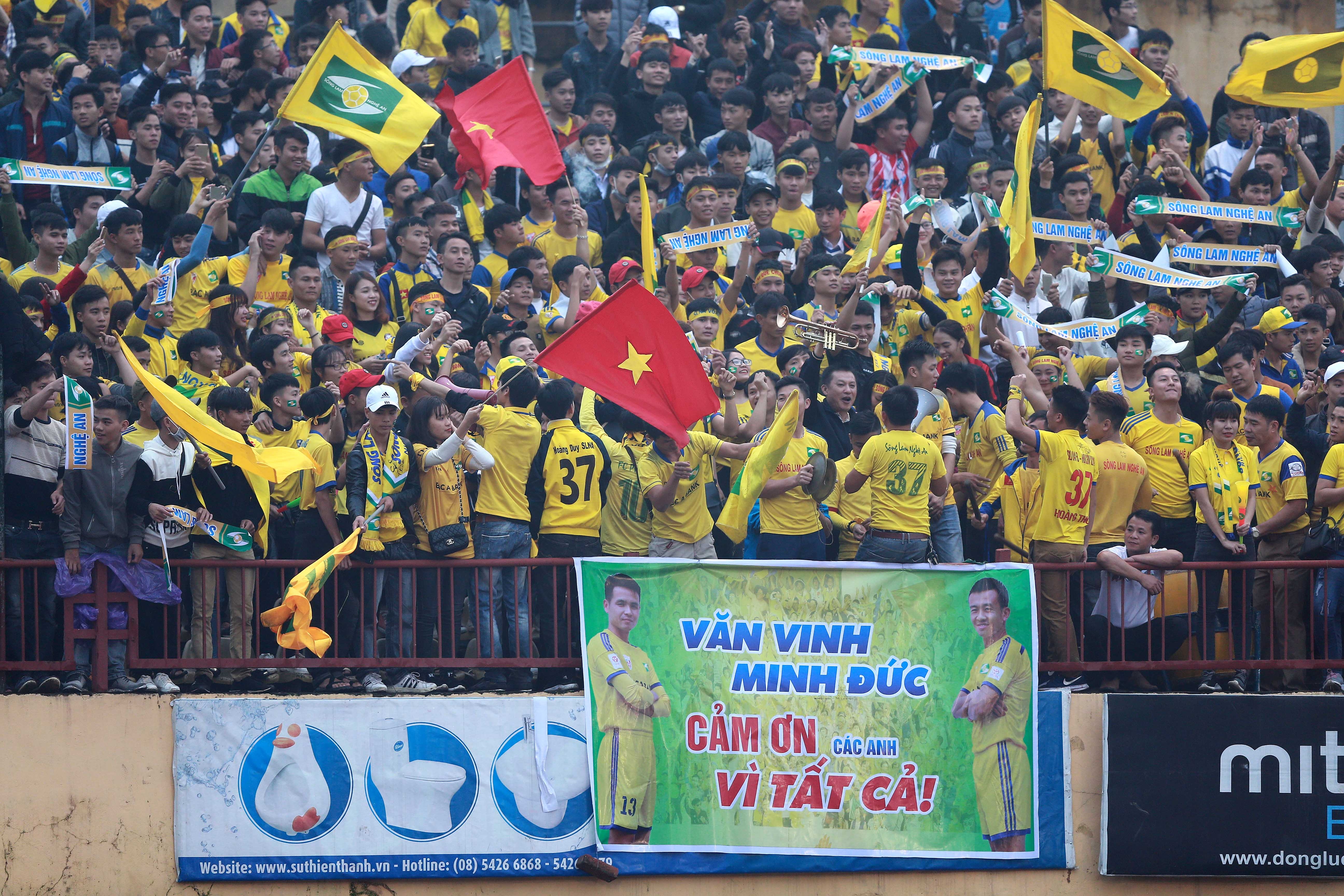 Cau thu SLNA vo oa chien thang, anh 1