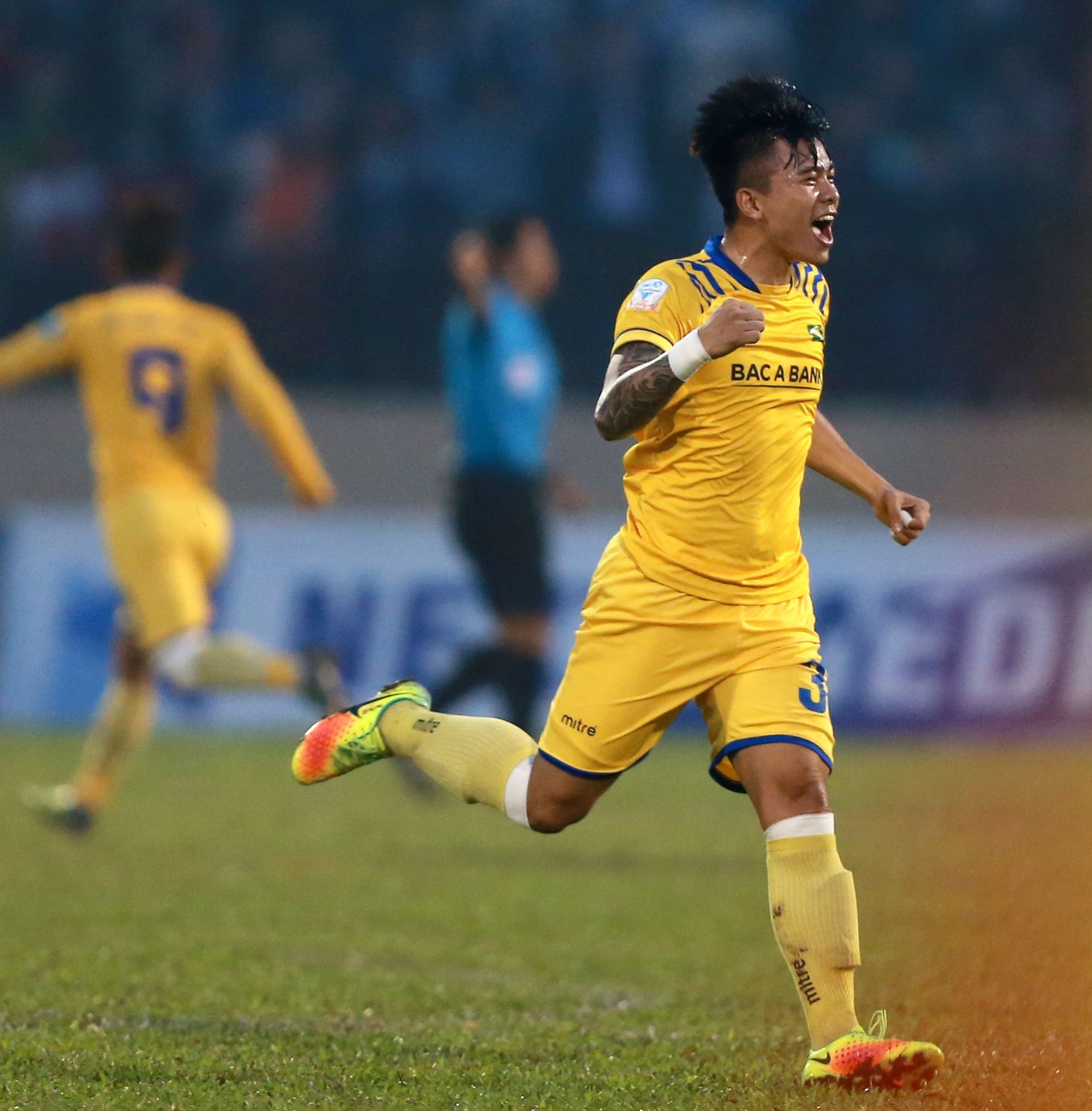 Cau thu SLNA vo oa chien thang, anh 5