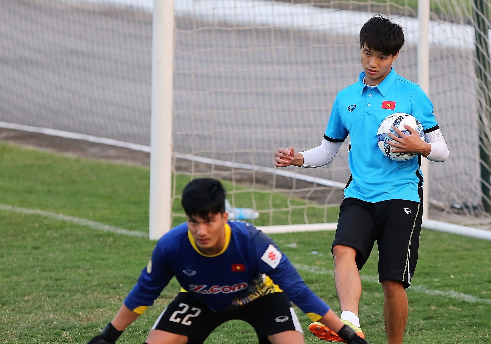 Phi Minh Long lam tro ly HLV thu mon o U23 Viet Nam hinh anh