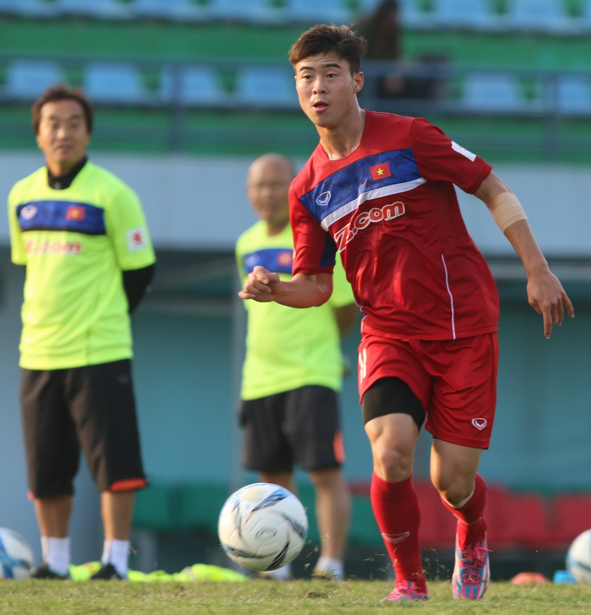 HLV Huu Thang phan tich giao an cua Park Hang-seo anh 1