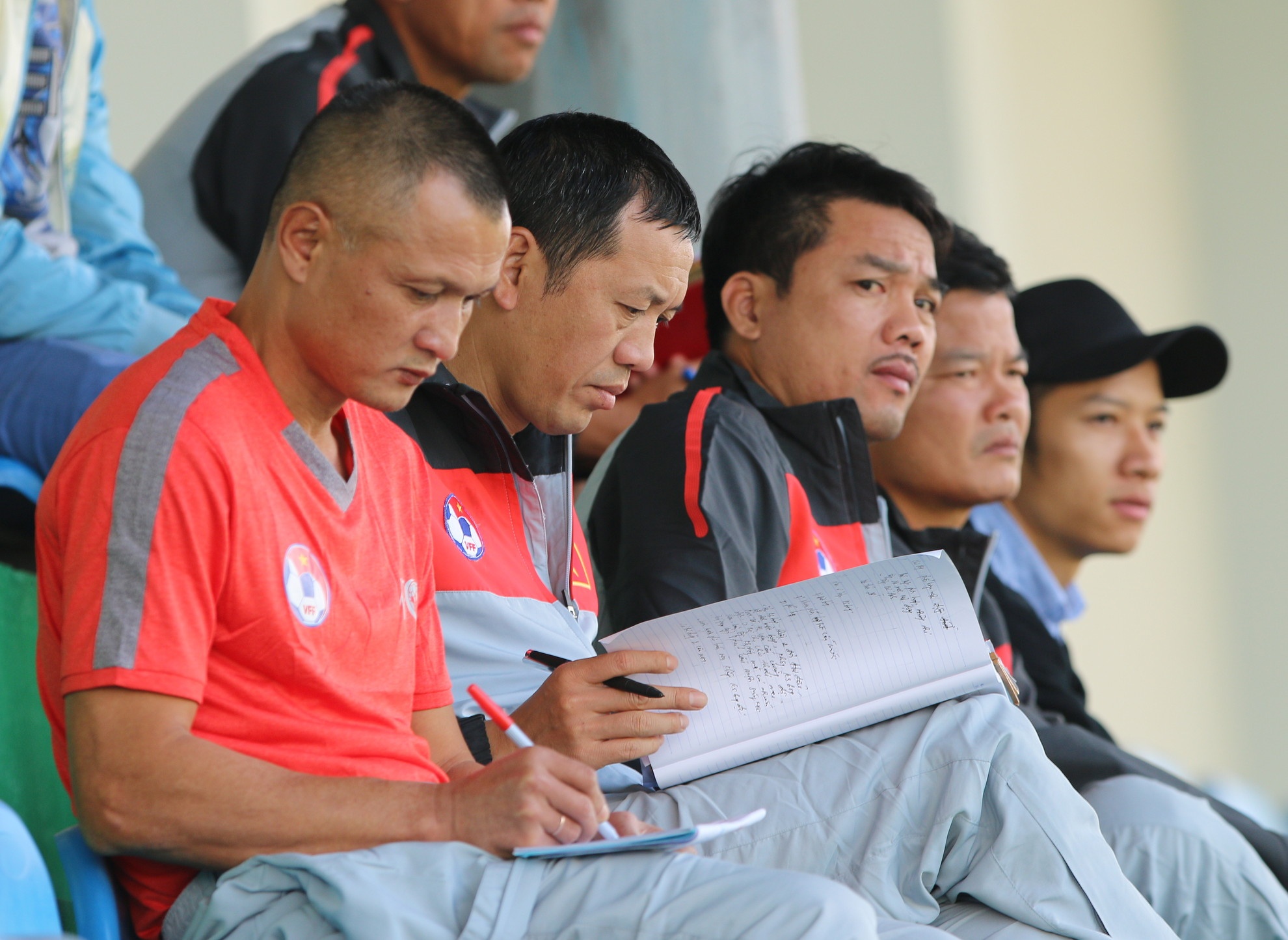 HLV Huu Thang phan tich giao an cua Park Hang-seo anh 8