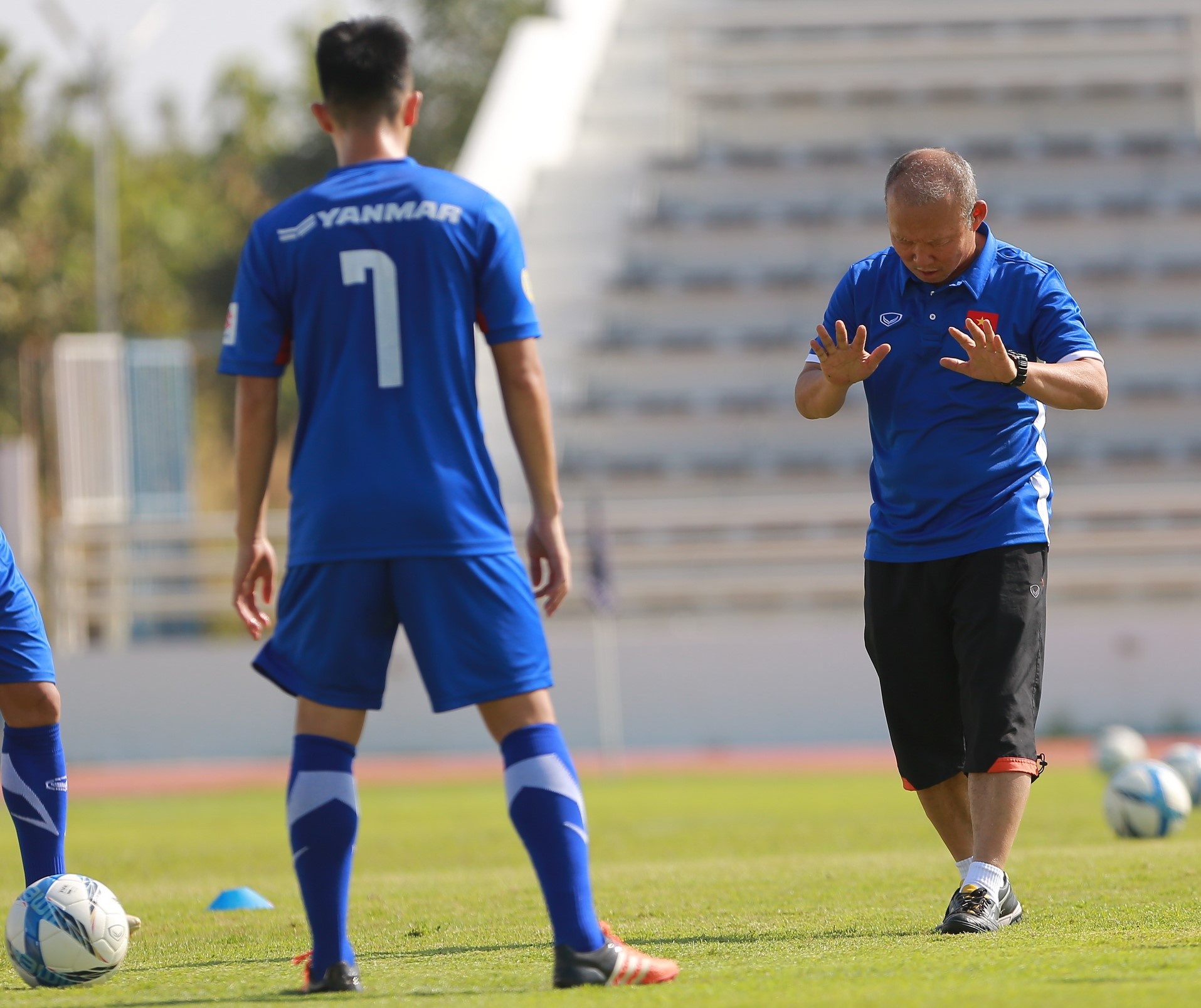 HLV Park Hang-seo chao thua hoc tro anh 5