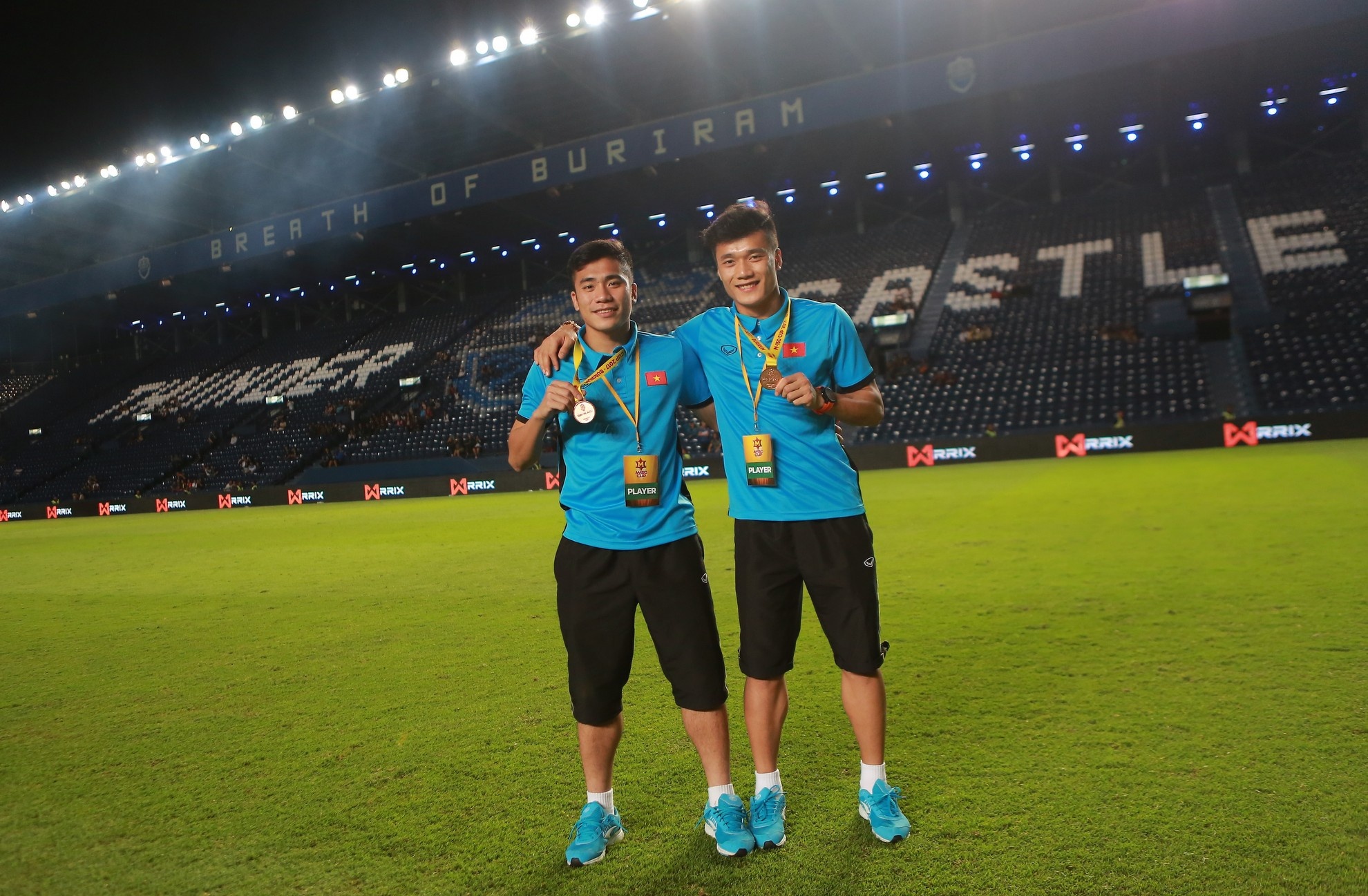 HLV Park nhường huy chương cho bác sĩ, ảnh 6 HLV Park nhuong huy chuong cho bac si, anh 6