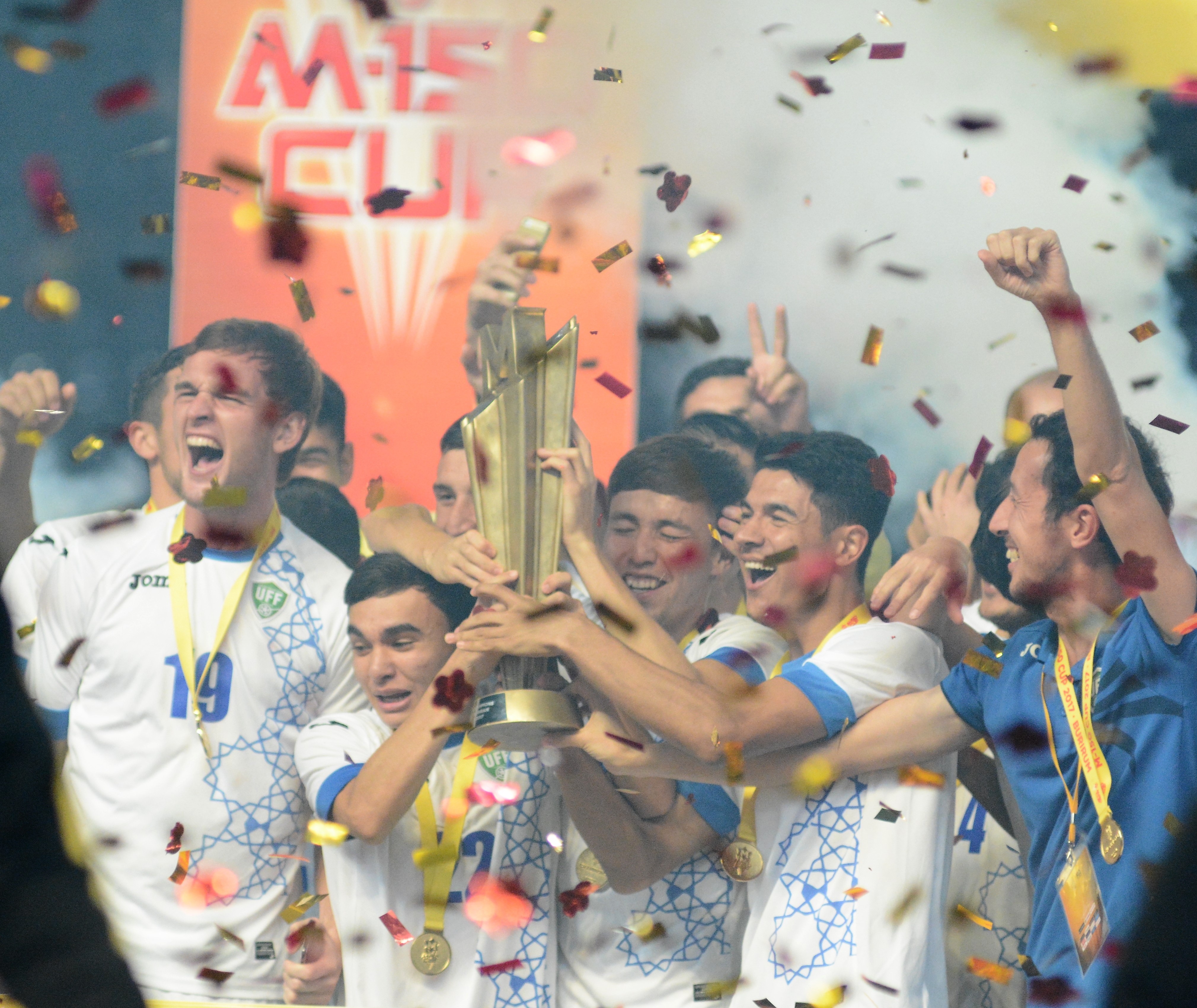 HLV Park nhường huy chương cho bác sĩ, ảnh 7 HLV Park nhuong huy chuong cho bac si, anh 7