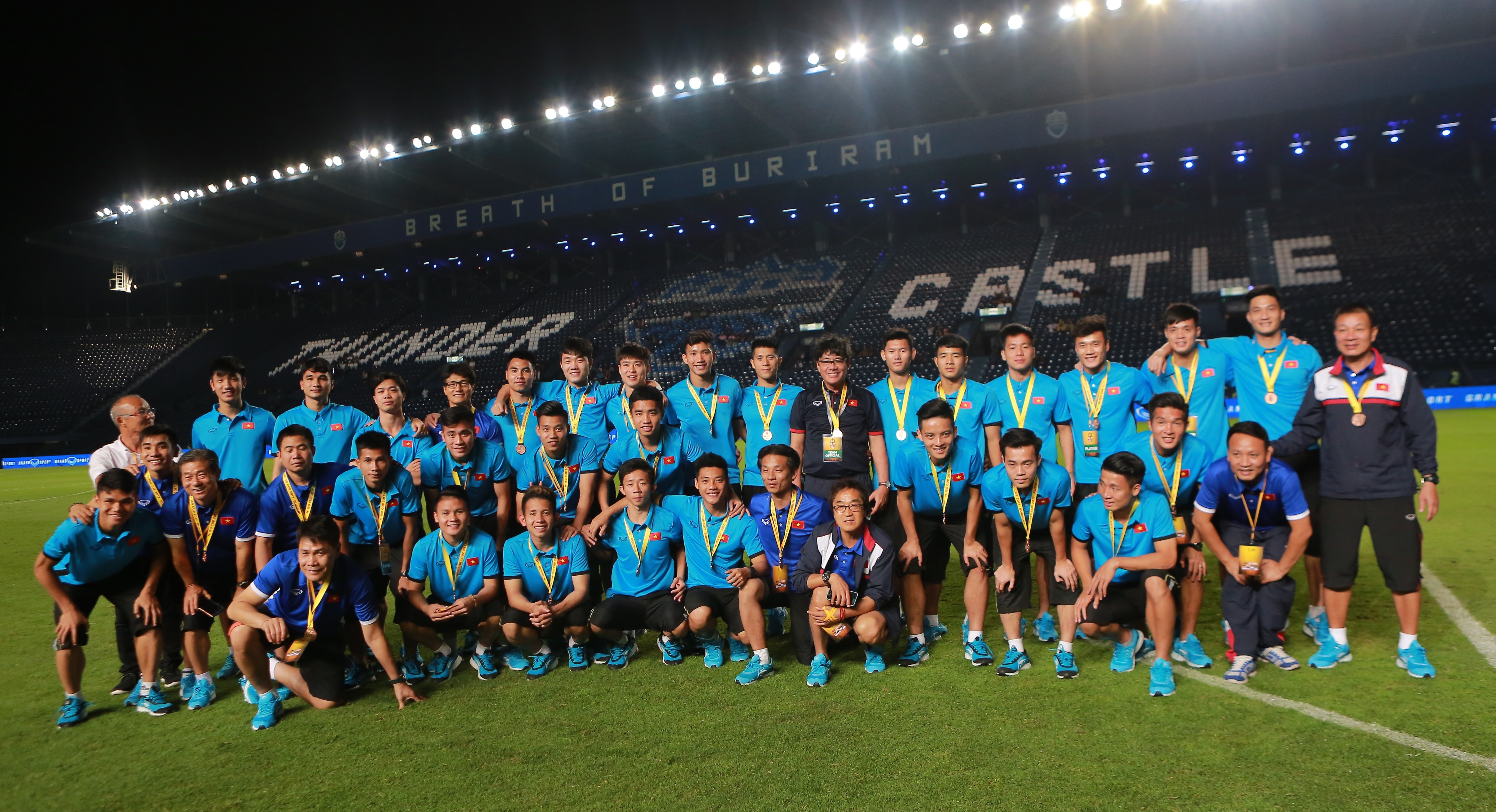 HLV Park nhường huy chương cho bác sĩ, ảnh 5 HLV Park nhuong huy chuong cho bac si, anh 5