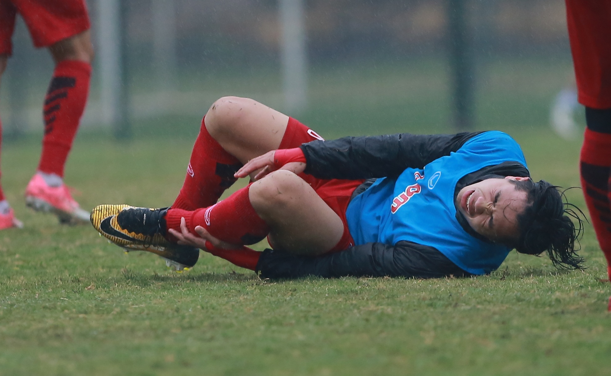 Cong Phuong chan thuong, anh 1