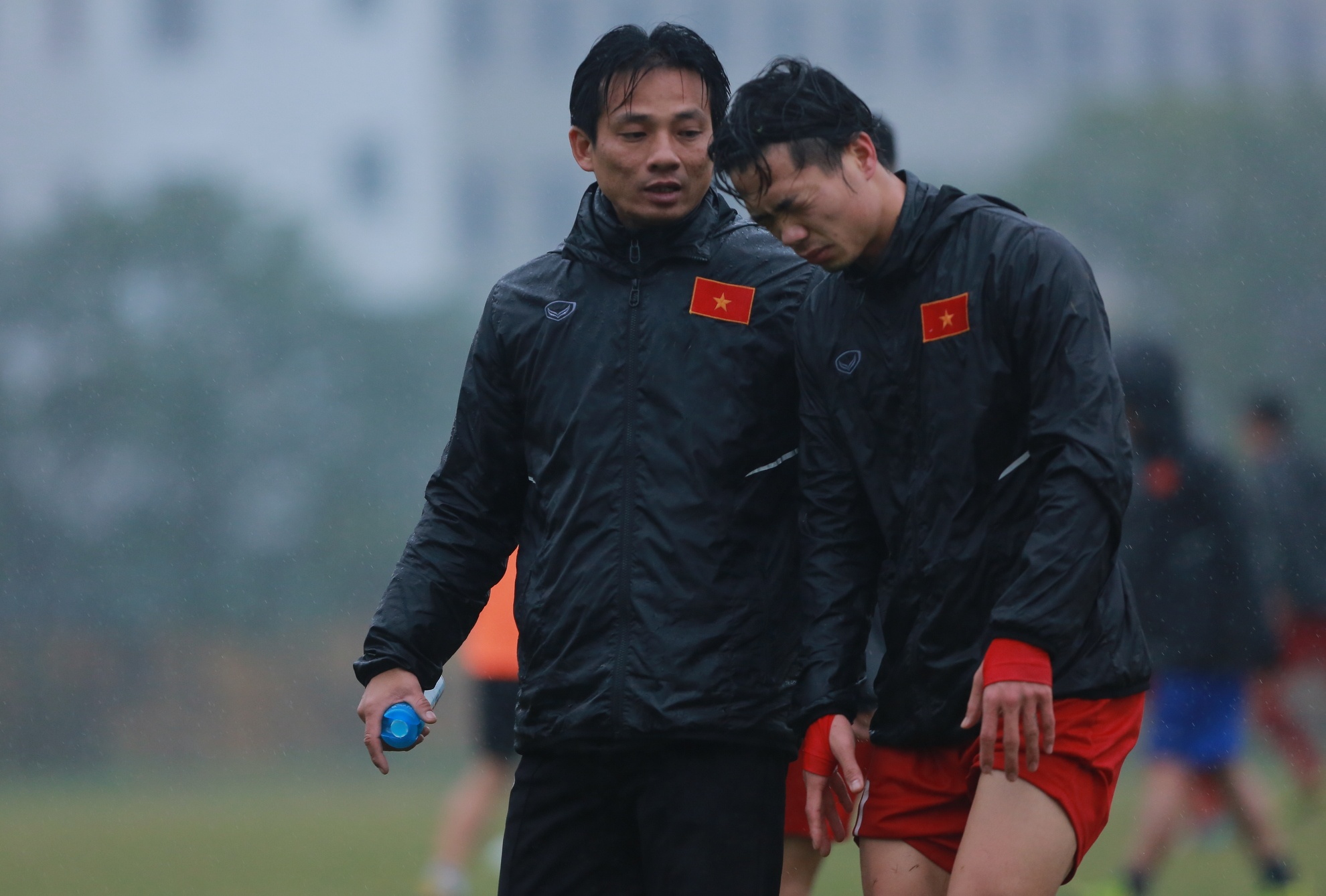 Cong Phuong chan thuong nang, anh 5